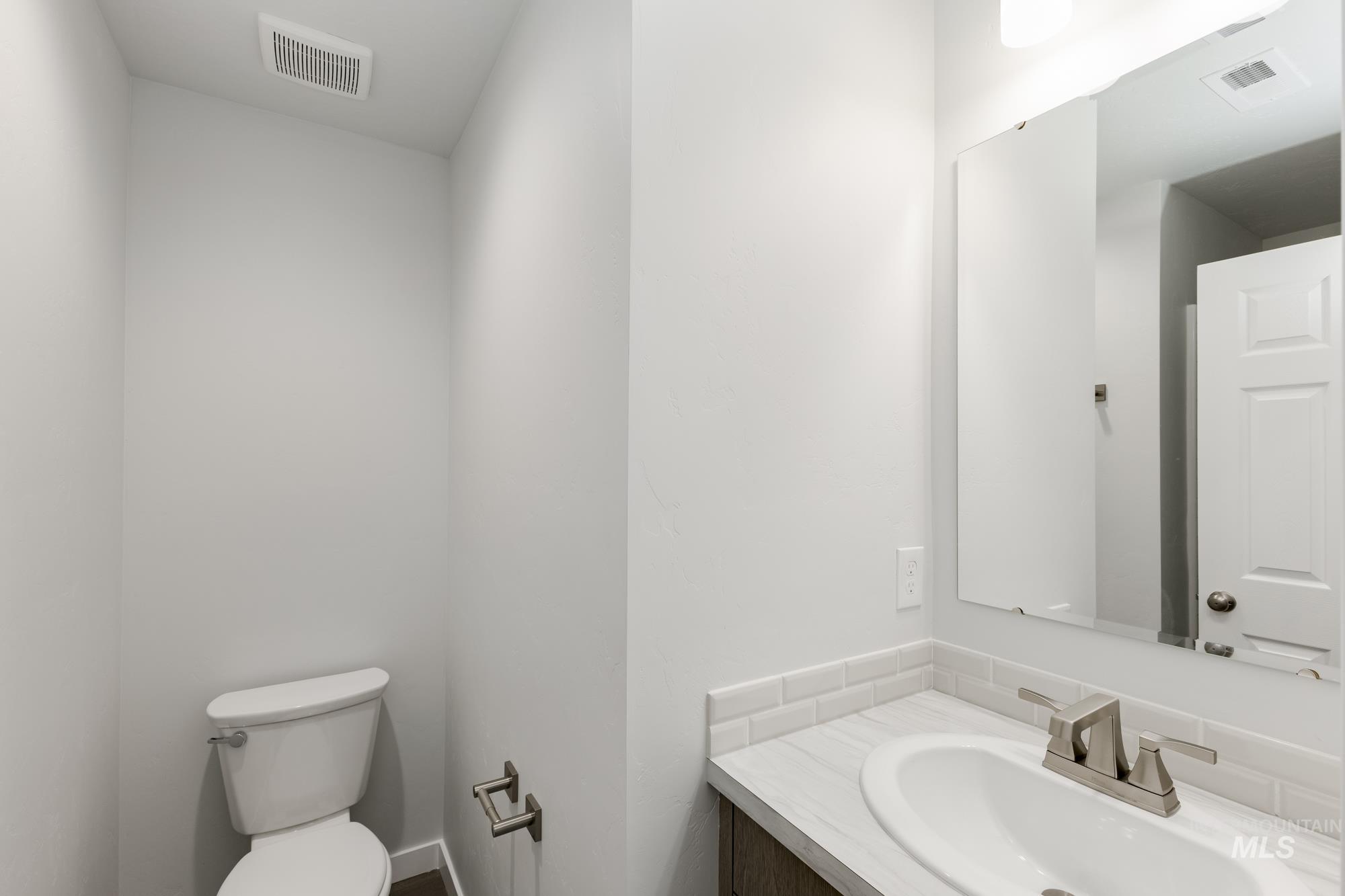 18133 N Lion Head Ave, Nampa, Idaho 83687, 5 Bedrooms, 3 Bathrooms, Residential For Sale, Price $479,990,MLS 98961647