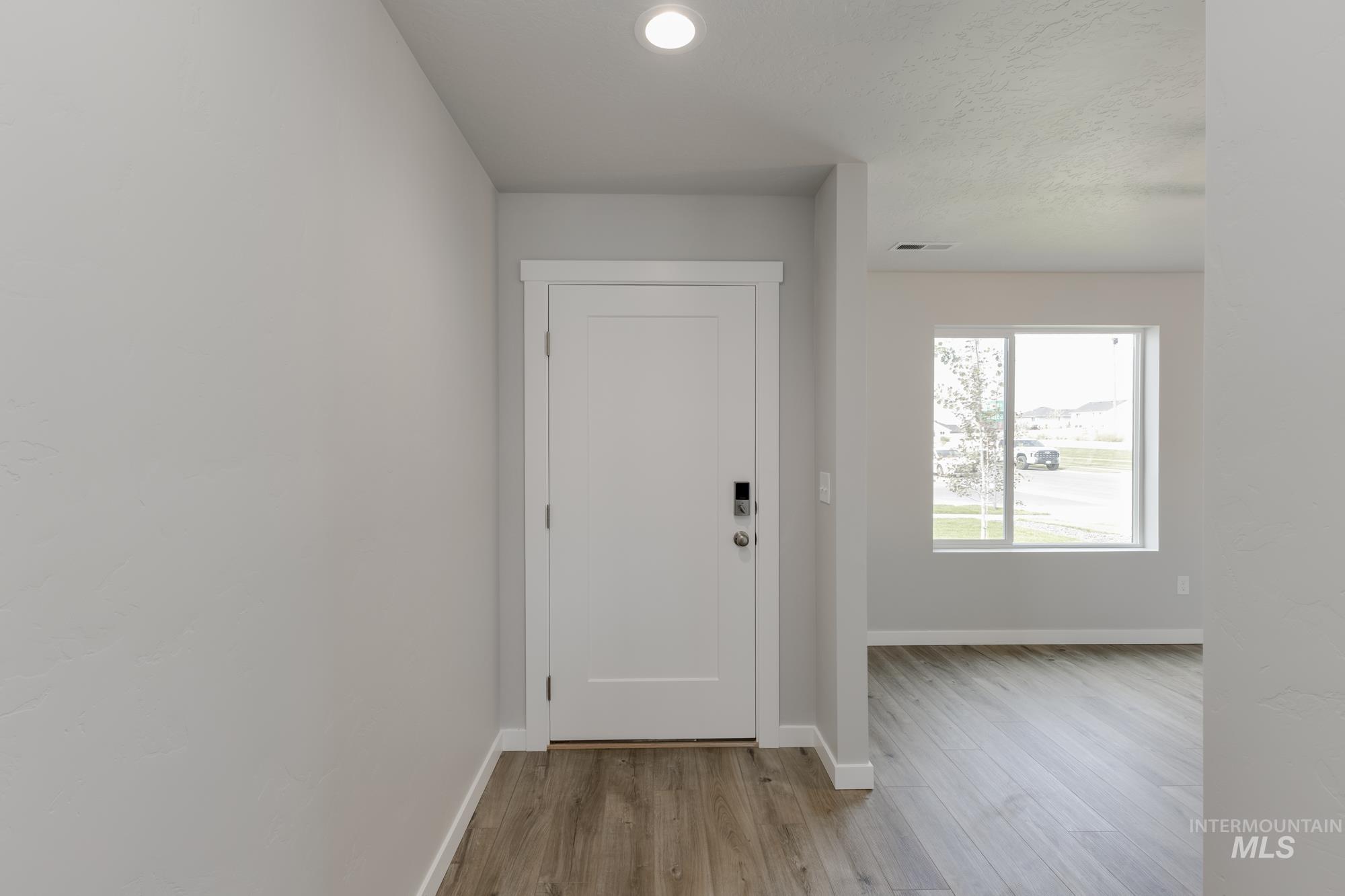 18180 N Azalea Ave, Nampa, Idaho 83687, 3 Bedrooms, 2 Bathrooms, Residential For Sale, Price $384,990,MLS 98961648