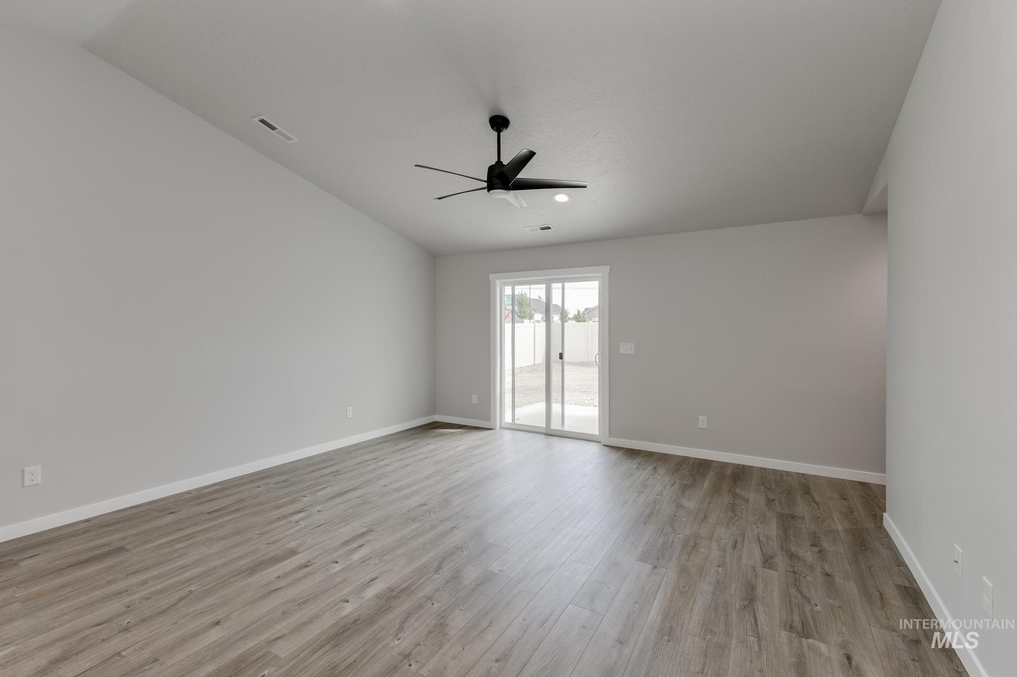 18180 N Azalea Ave, Nampa, Idaho 83687, 3 Bedrooms, 2 Bathrooms, Residential For Sale, Price $384,990,MLS 98961648