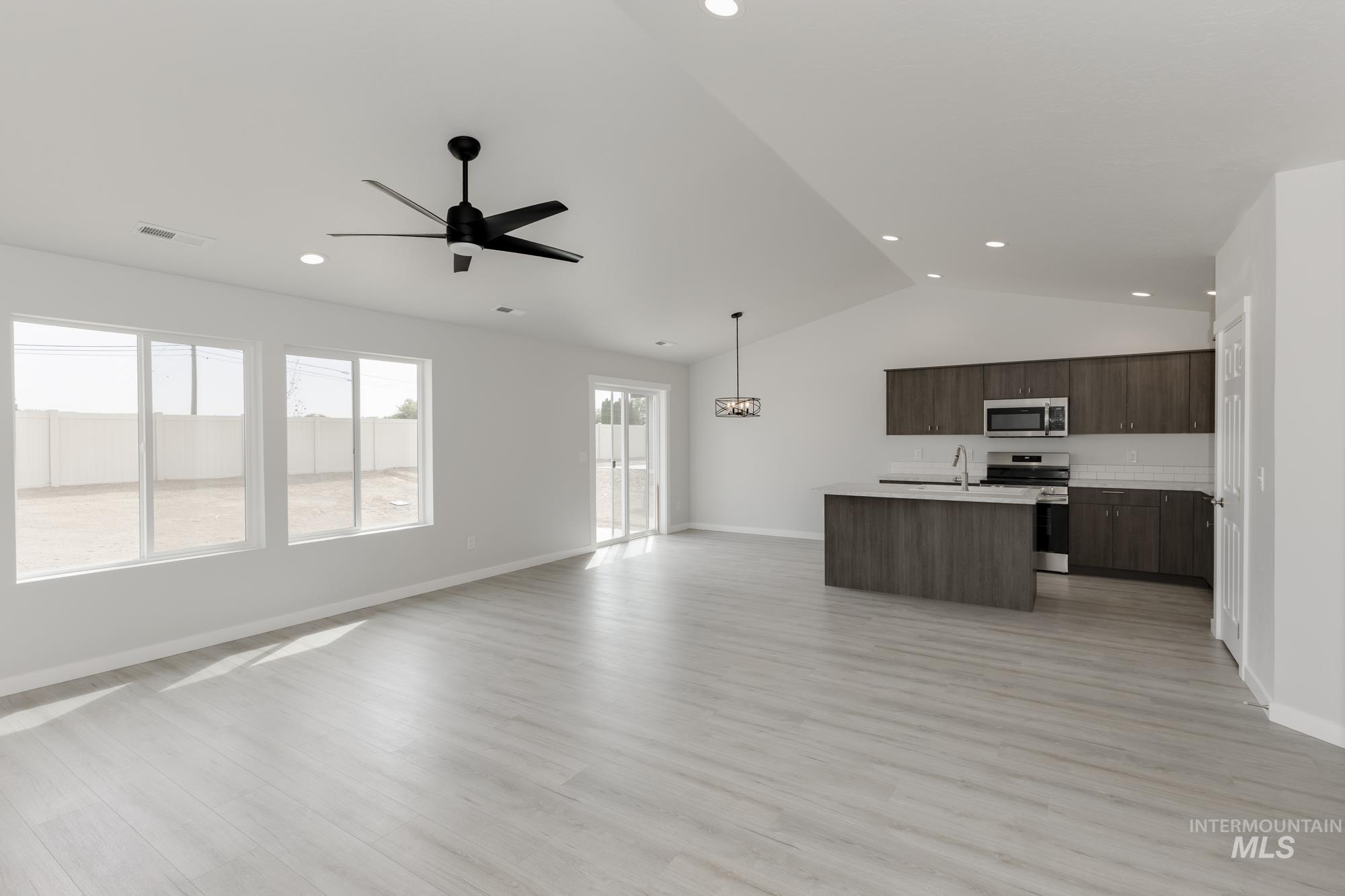 18152 N Azalea Ave, Nampa, Idaho 83687, 3 Bedrooms, 2 Bathrooms, Residential For Sale, Price $382,990,MLS 98961649