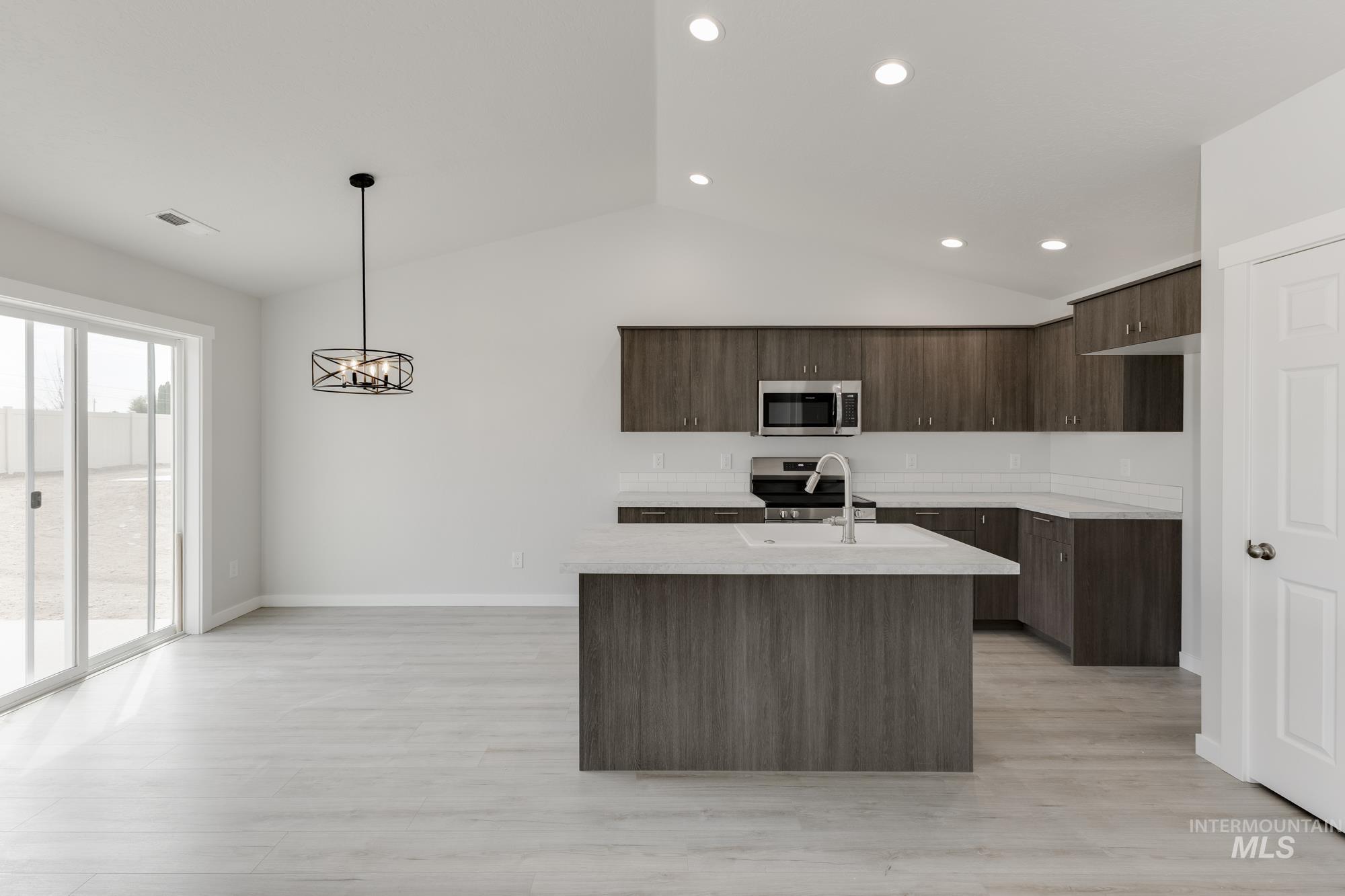 18152 N Azalea Ave, Nampa, Idaho 83687, 3 Bedrooms, 2 Bathrooms, Residential For Sale, Price $382,990,MLS 98961649