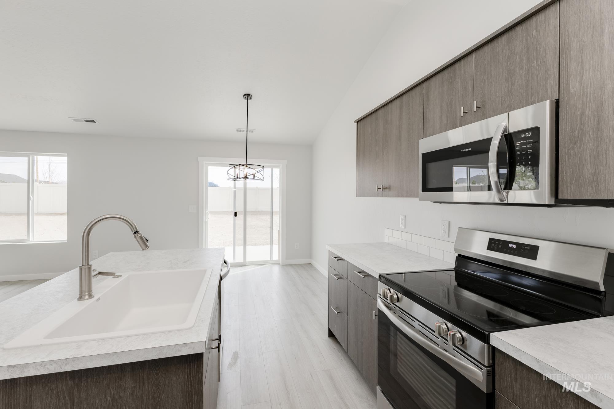 18152 N Azalea Ave, Nampa, Idaho 83687, 3 Bedrooms, 2 Bathrooms, Residential For Sale, Price $382,990,MLS 98961649