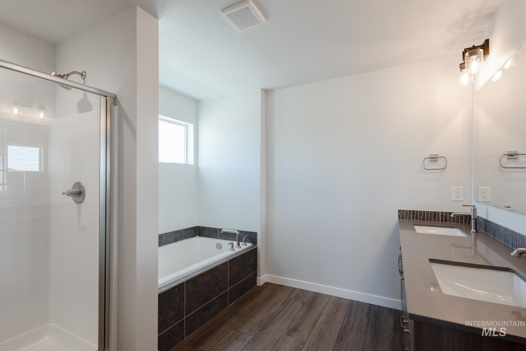 3270 W Morere Dr, Meridian, Idaho 83642, 5 Bedrooms, 2.5 Bathrooms, Residential For Sale, Price $549,990,MLS 98961661