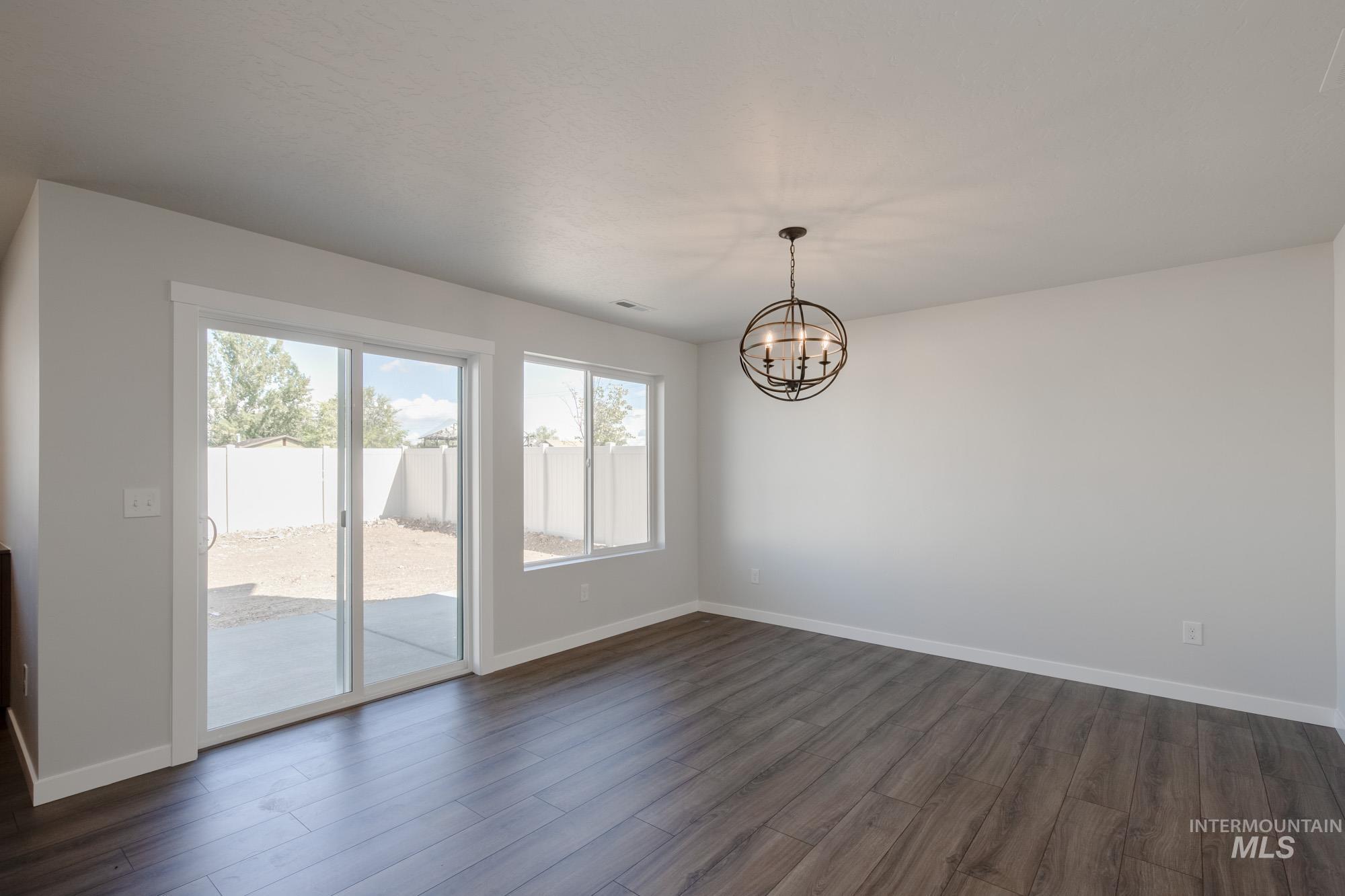 3270 W Morere Dr, Meridian, Idaho 83642, 5 Bedrooms, 2.5 Bathrooms, Residential For Sale, Price $549,990,MLS 98961661