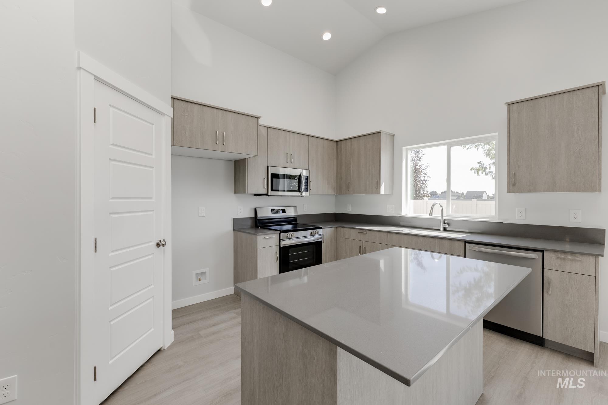 3343 W Morere Dr, Meridian, Idaho 83642, 4 Bedrooms, 2 Bathrooms, Residential For Sale, Price $455,990,MLS 98961662