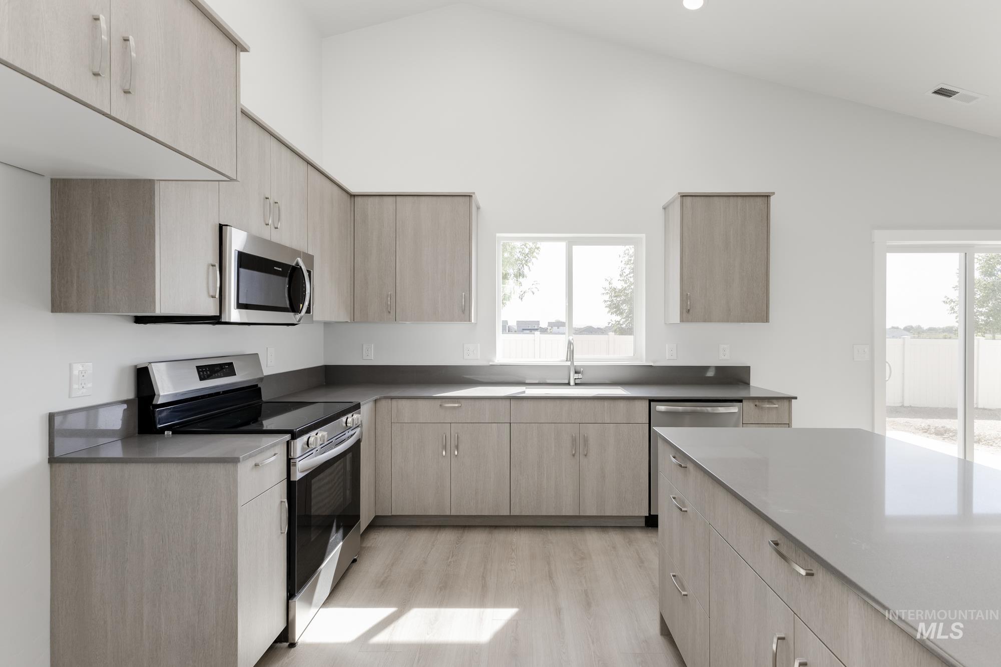 3343 W Morere Dr, Meridian, Idaho 83642, 4 Bedrooms, 2 Bathrooms, Residential For Sale, Price $455,990,MLS 98961662