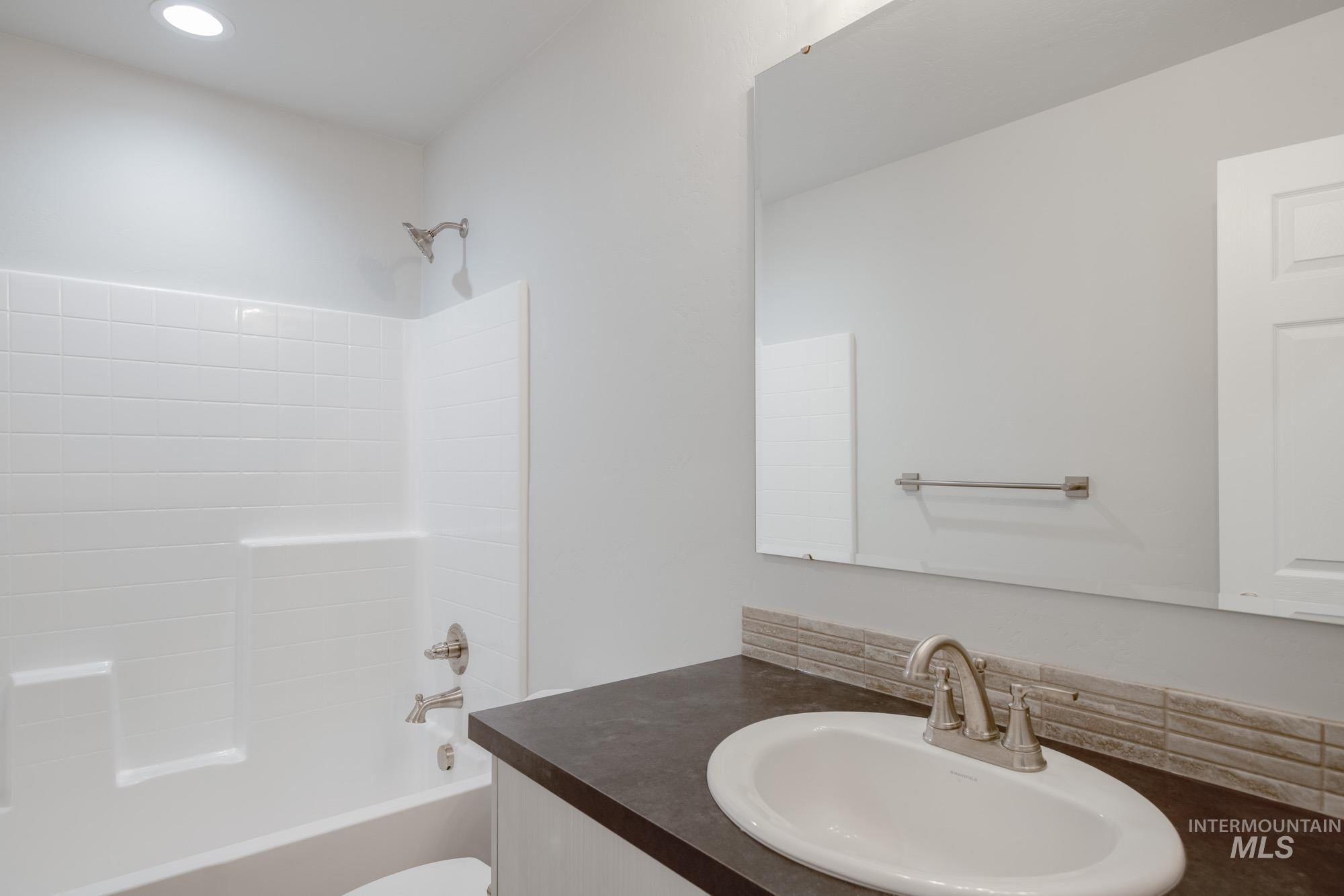 2867 E Valley Wind St, Kuna, Idaho 83634, 4 Bedrooms, 2 Bathrooms, Residential For Sale, Price $434,990,MLS 98961667