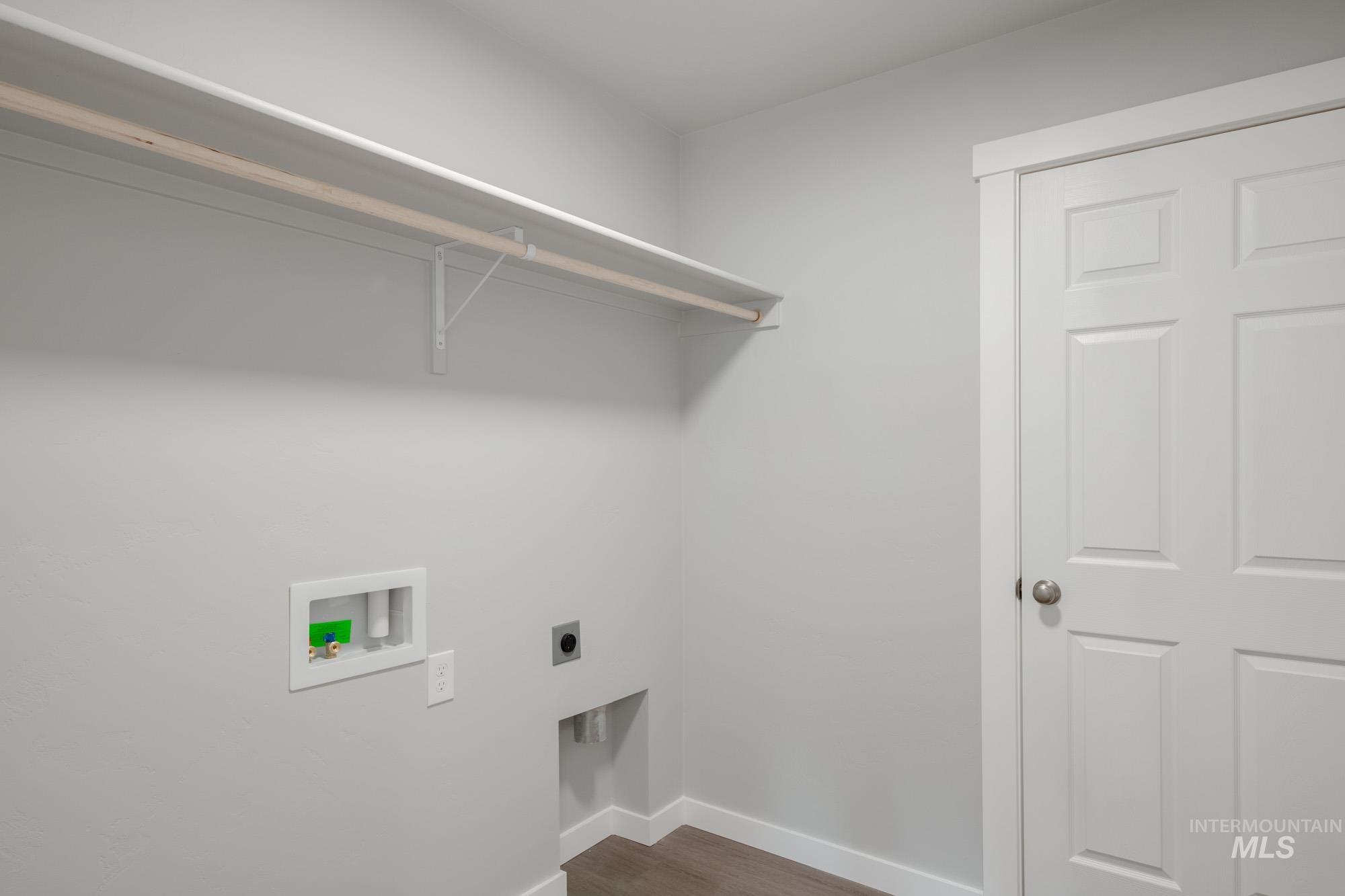 2867 E Valley Wind St, Kuna, Idaho 83634, 4 Bedrooms, 2 Bathrooms, Residential For Sale, Price $434,990,MLS 98961667