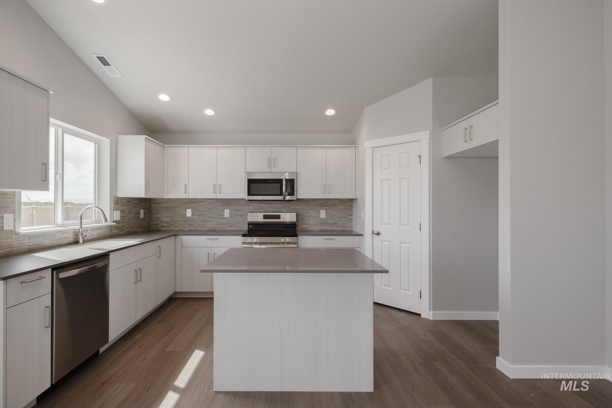 2867 E Valley Wind St, Kuna, Idaho 83634, 4 Bedrooms, 2 Bathrooms, Residential For Sale, Price $434,990,MLS 98961667