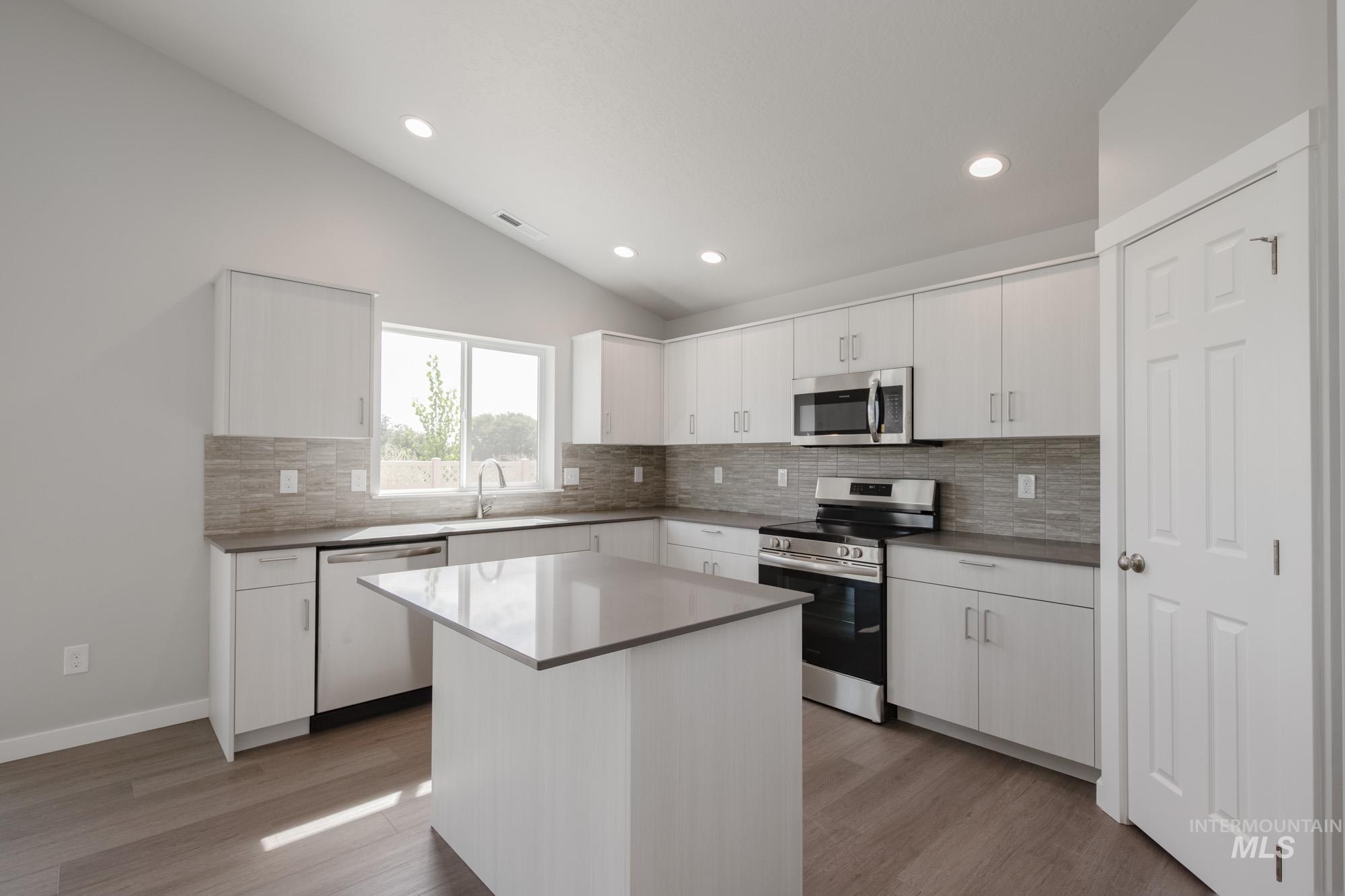 2867 E Valley Wind St, Kuna, Idaho 83634, 4 Bedrooms, 2 Bathrooms, Residential For Sale, Price $434,990,MLS 98961667