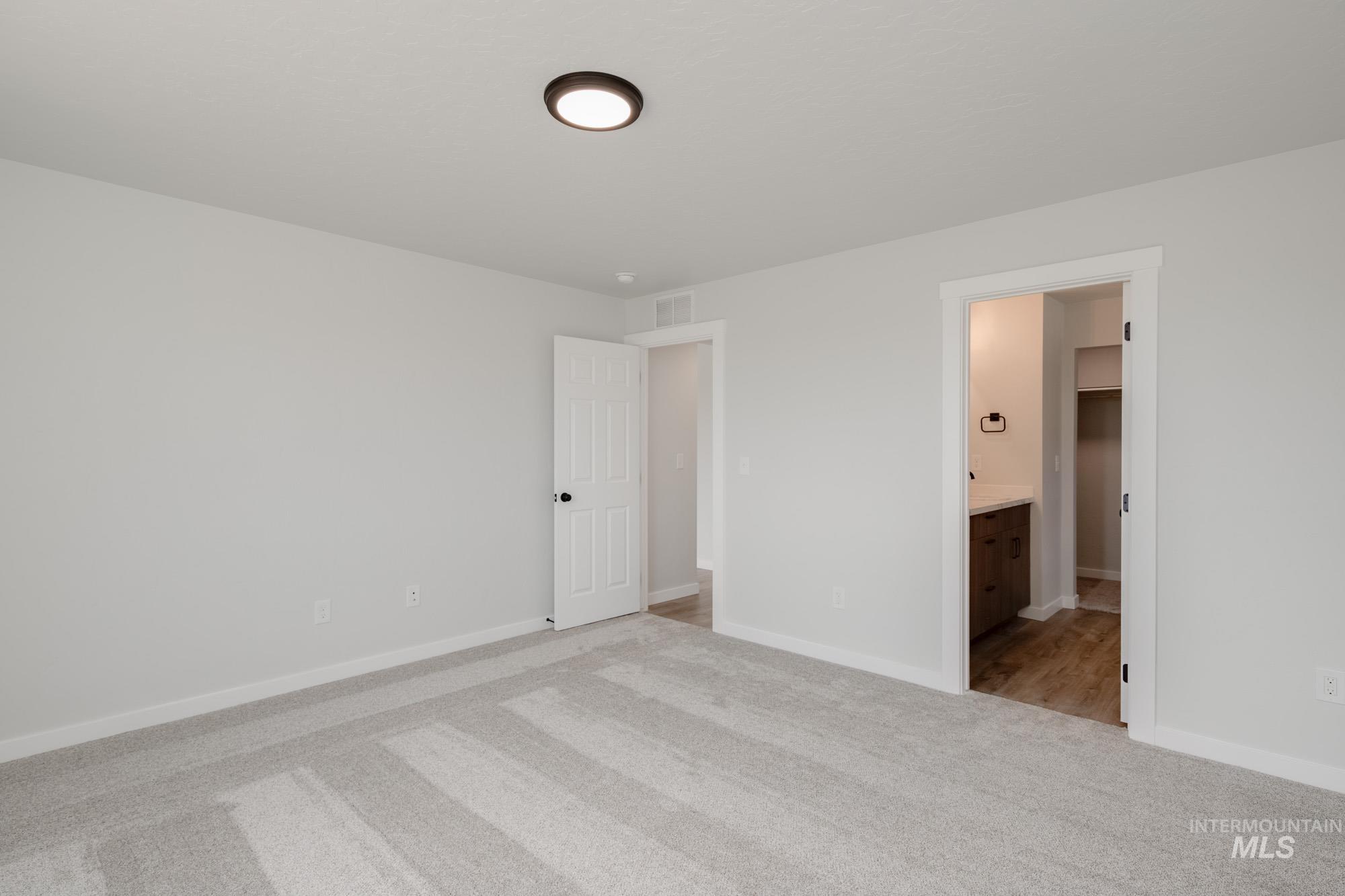 2905 E Valley Wind St, Kuna, Idaho 83634, 3 Bedrooms, 2 Bathrooms, Residential For Sale, Price $414,990,MLS 98961670