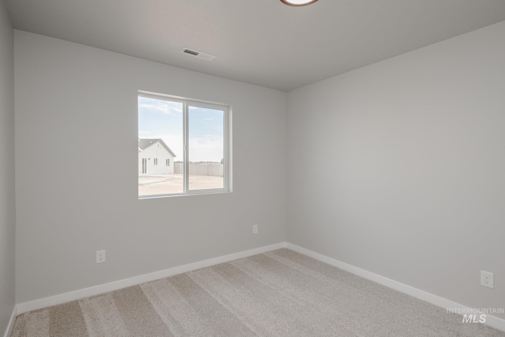 2921 E Valley Wind St, Kuna, Idaho 83634, 3 Bedrooms, 2 Bathrooms, Residential For Sale, Price $424,990,MLS 98961671