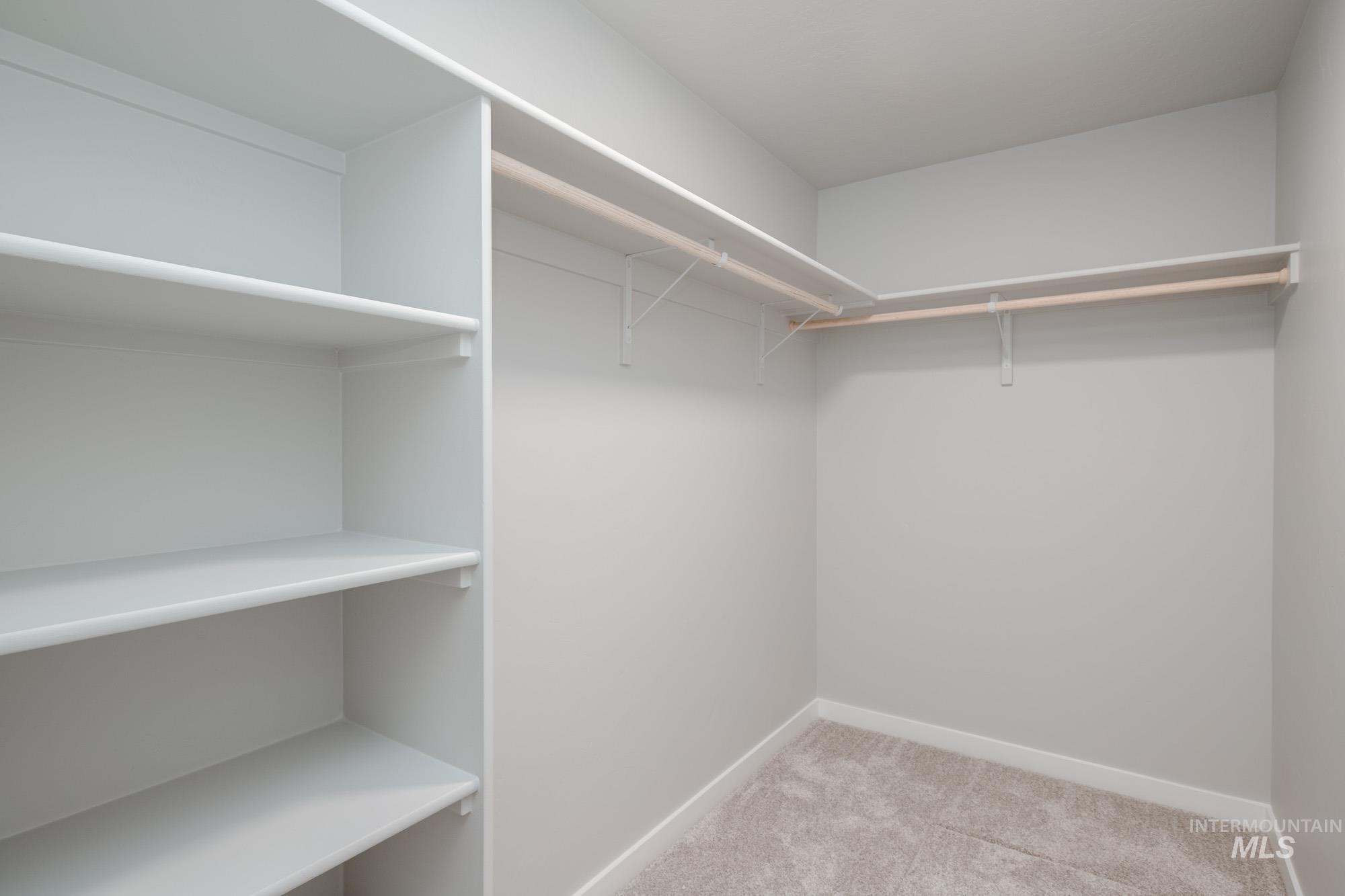 2921 E Valley Wind St, Kuna, Idaho 83634, 3 Bedrooms, 2 Bathrooms, Residential For Sale, Price $424,990,MLS 98961671