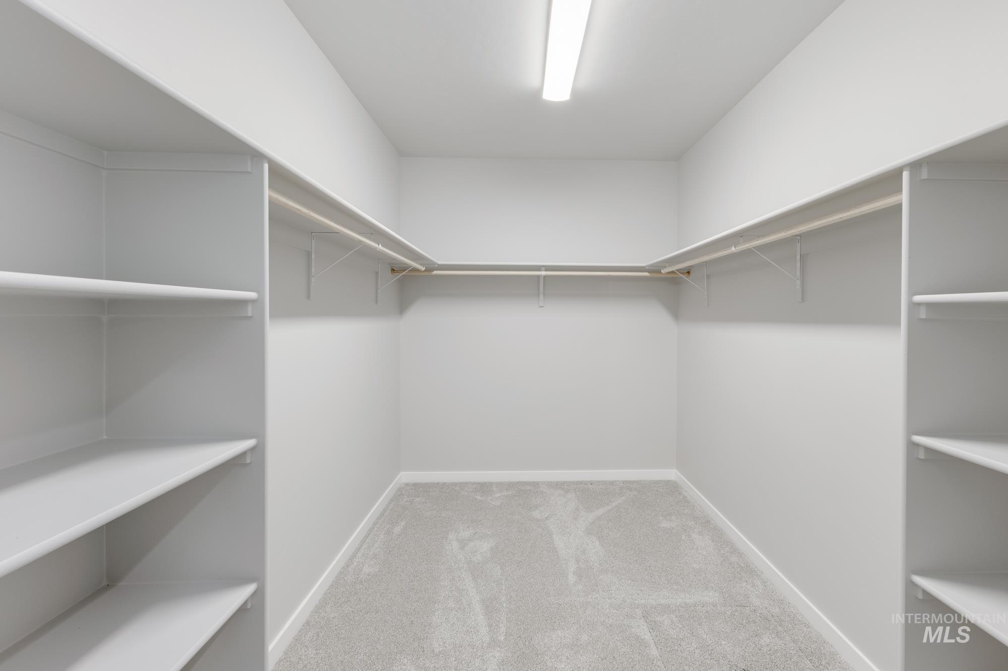 1204 W Cub River Dr, Meridian, Idaho 83642, 4 Bedrooms, 2 Bathrooms, Residential For Sale, Price $564,990,MLS 98961674