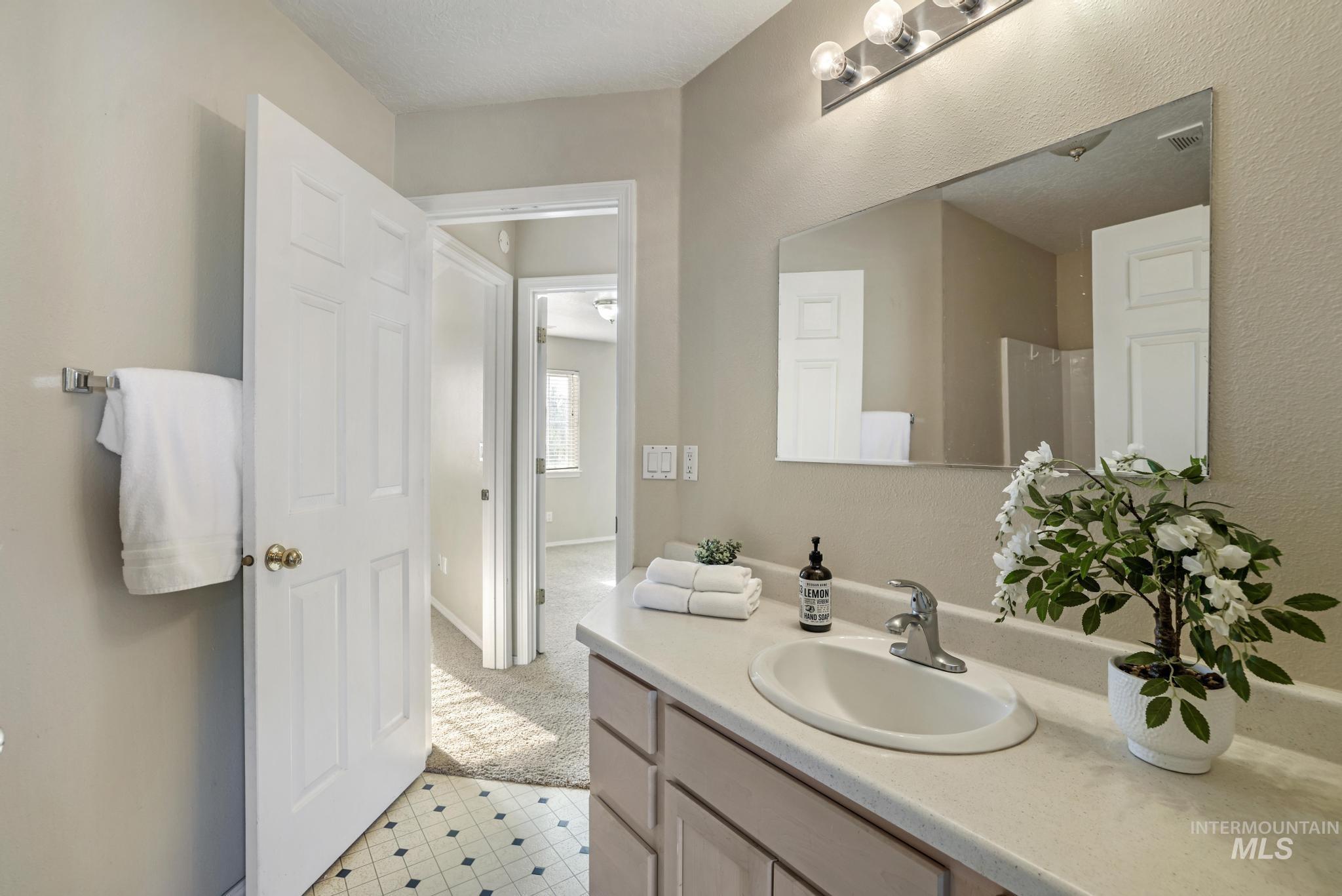 1935 Hampton Way, Twin Falls, Idaho 83301, 3 Bedrooms, 1.5 Bathrooms, Residential For Sale, Price $285,000, 98961678