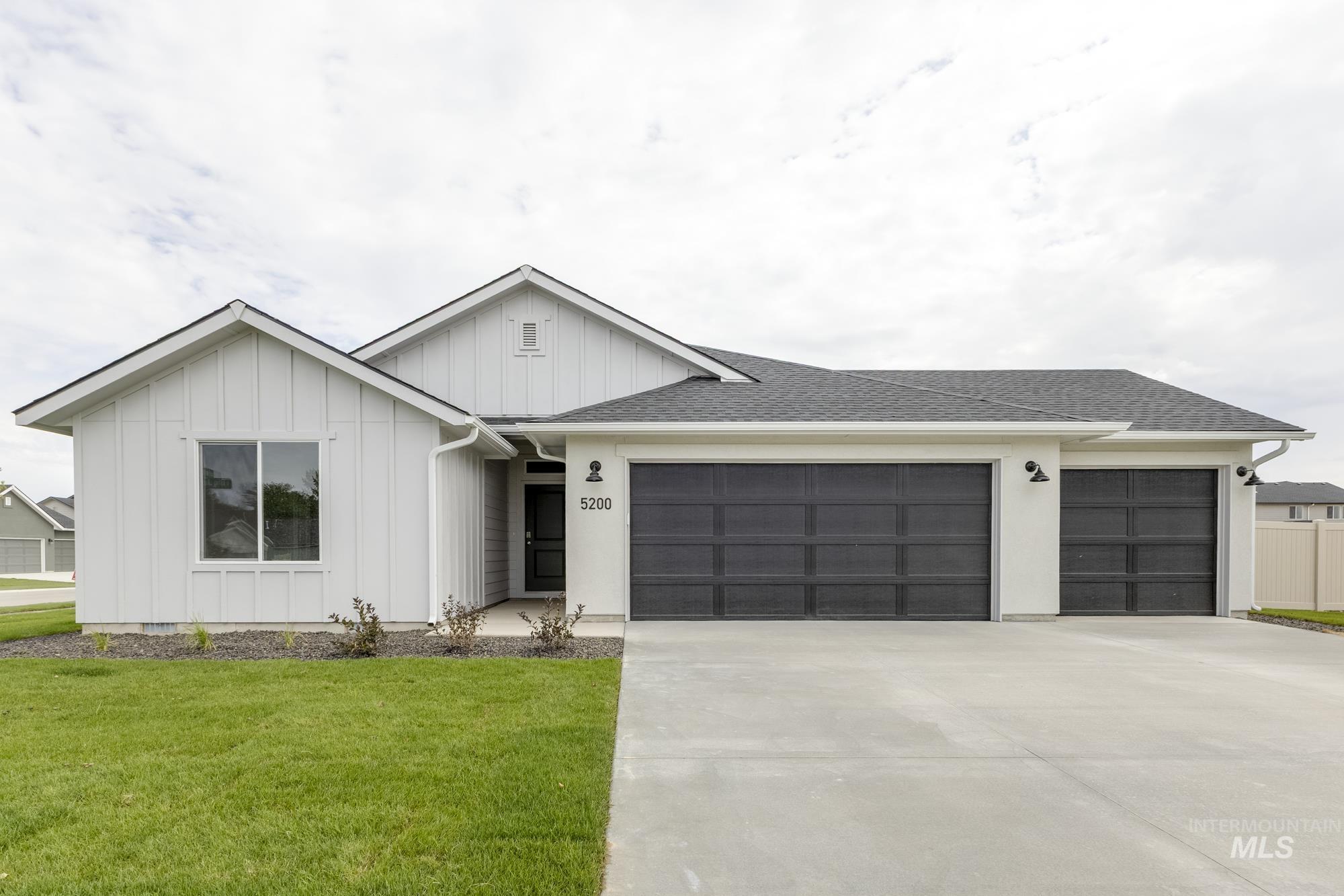 5200 S Big Jacks Creek Ave, Nampa, Idaho 83686, 4 Bedrooms, 2 Bathrooms, Residential For Sale, Price $464,990,MLS 98961679