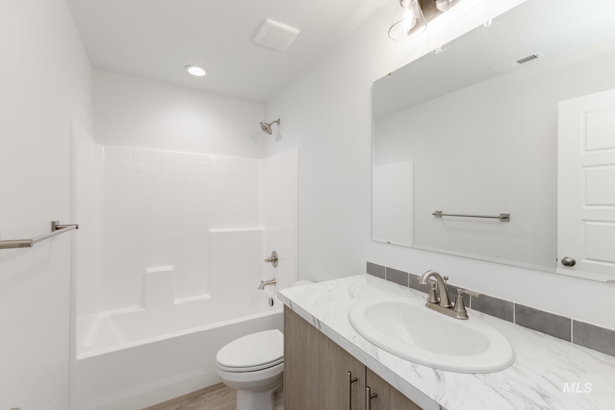 5200 S Big Jacks Creek Ave, Nampa, Idaho 83686, 4 Bedrooms, 2 Bathrooms, Residential For Sale, Price $464,990,MLS 98961679