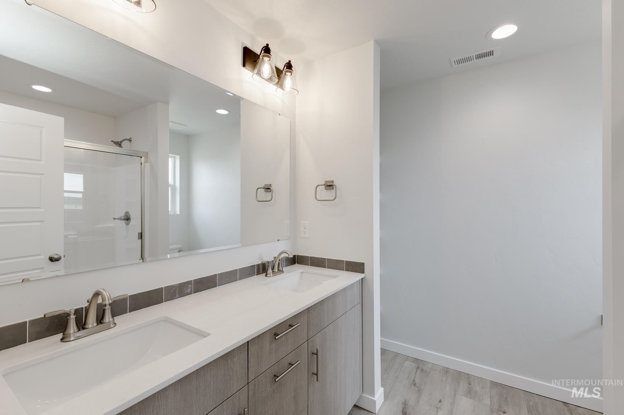 5200 S Big Jacks Creek Ave, Nampa, Idaho 83686, 4 Bedrooms, 2 Bathrooms, Residential For Sale, Price $464,990,MLS 98961679