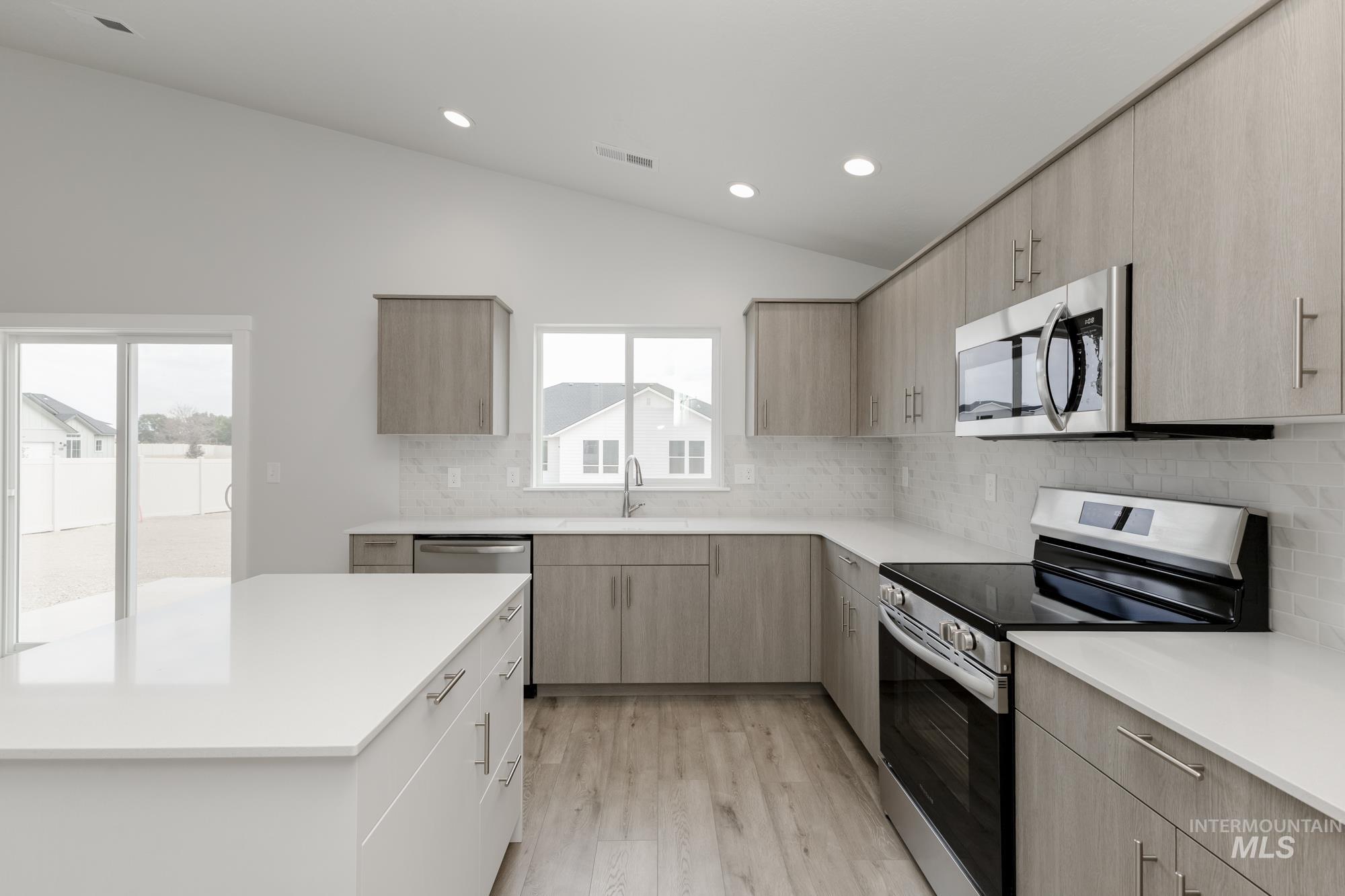 5200 S Big Jacks Creek Ave, Nampa, Idaho 83686, 4 Bedrooms, 2 Bathrooms, Residential For Sale, Price $464,990,MLS 98961679