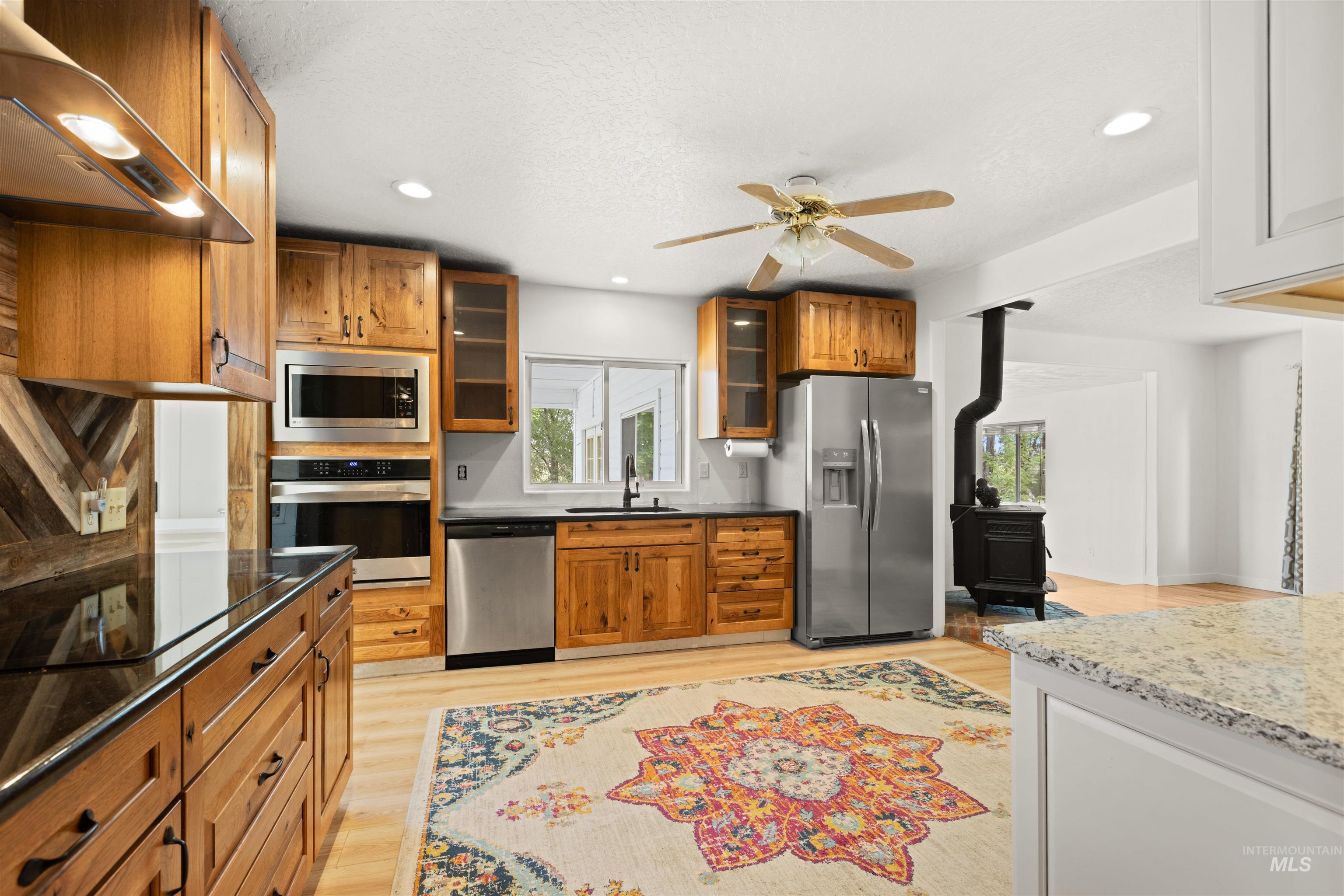 2333 Berglund, Emmett, Idaho 83617, 2 Bedrooms, 1 Bathroom, Residential For Sale, Price $609,000, 98961710