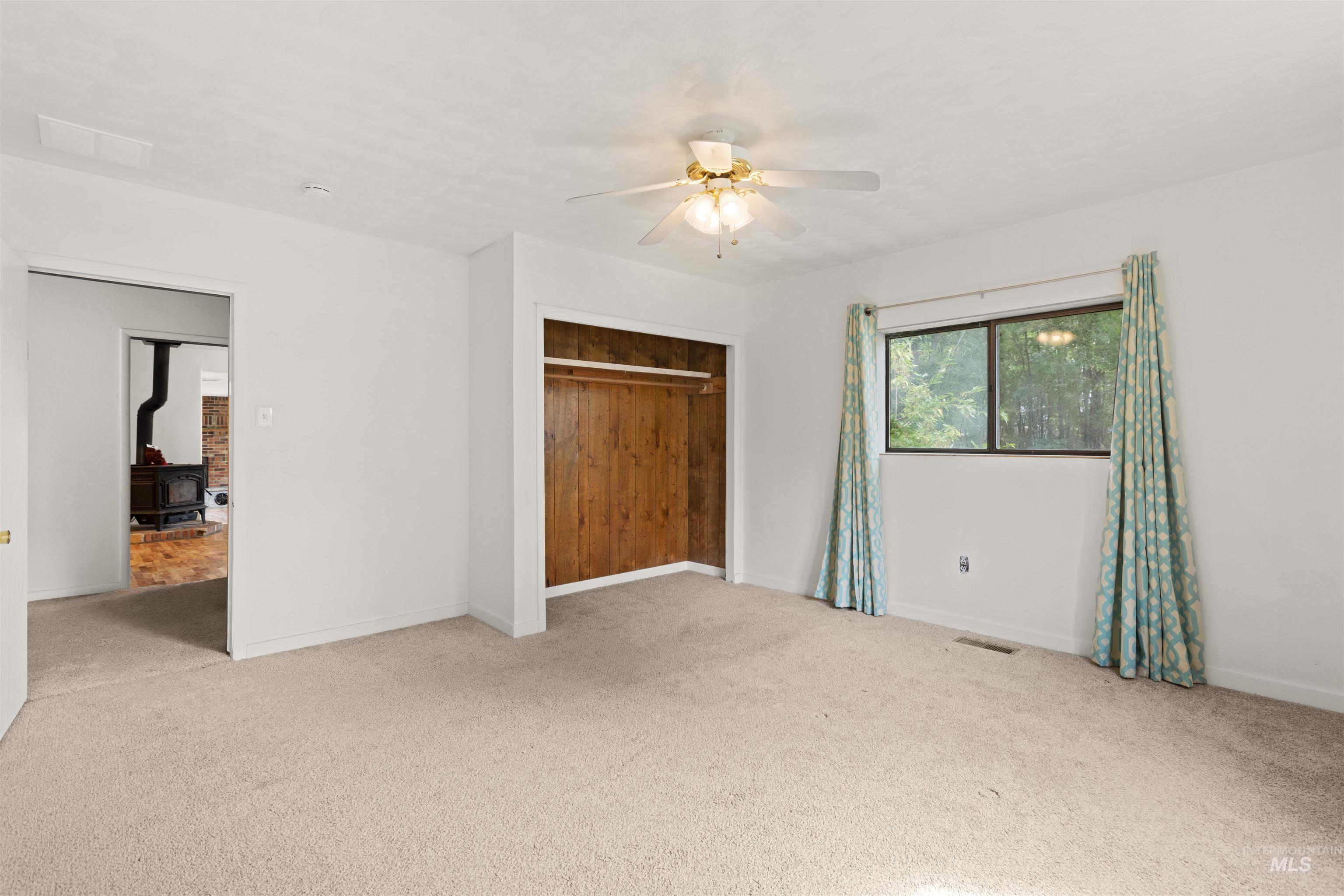 2333 Berglund, Emmett, Idaho 83617, 2 Bedrooms, 1 Bathroom, Residential For Sale, Price $609,000, 98961710