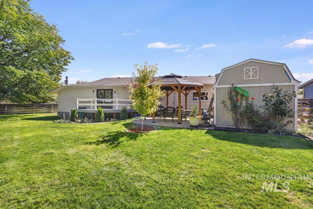 2351 Castle Drive, Twin Falls, Idaho 83301, 3 Bedrooms, 2 Bathrooms, Residential For Sale, Price $419,900,MLS 98961713