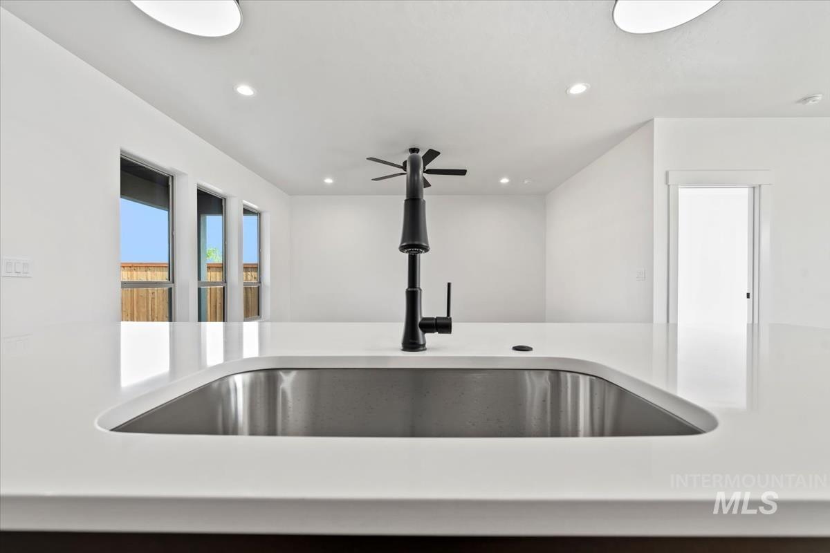 11201 S Corballis Ln, Kuna, Idaho 83634, 3 Bedrooms, 2 Bathrooms, Residential For Sale, Price $459,880,MLS 98961714