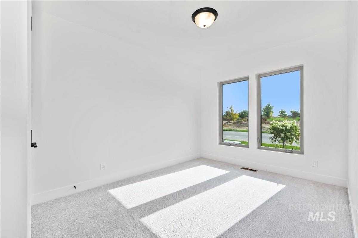 11201 S Corballis Ln, Kuna, Idaho 83634, 3 Bedrooms, 2 Bathrooms, Residential For Sale, Price $459,880,MLS 98961714