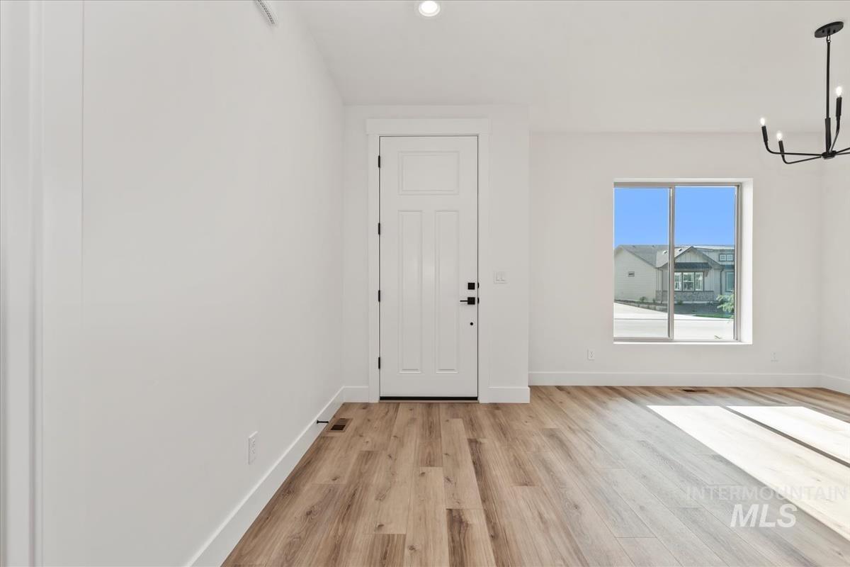 11201 S Corballis Ln, Kuna, Idaho 83634, 3 Bedrooms, 2 Bathrooms, Residential For Sale, Price $459,880,MLS 98961714