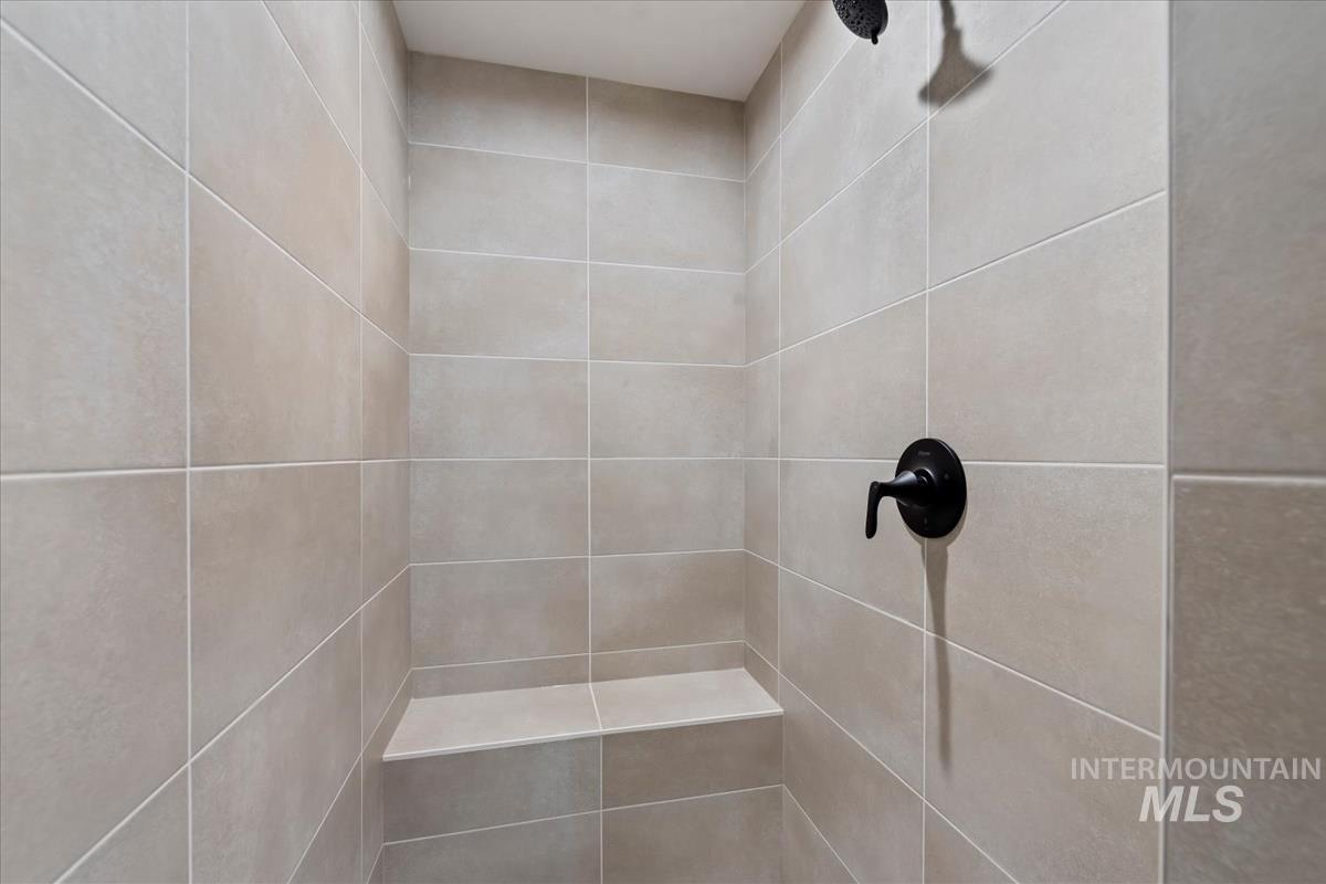 11201 S Corballis Ln, Kuna, Idaho 83634, 3 Bedrooms, 2 Bathrooms, Residential For Sale, Price $459,880,MLS 98961714