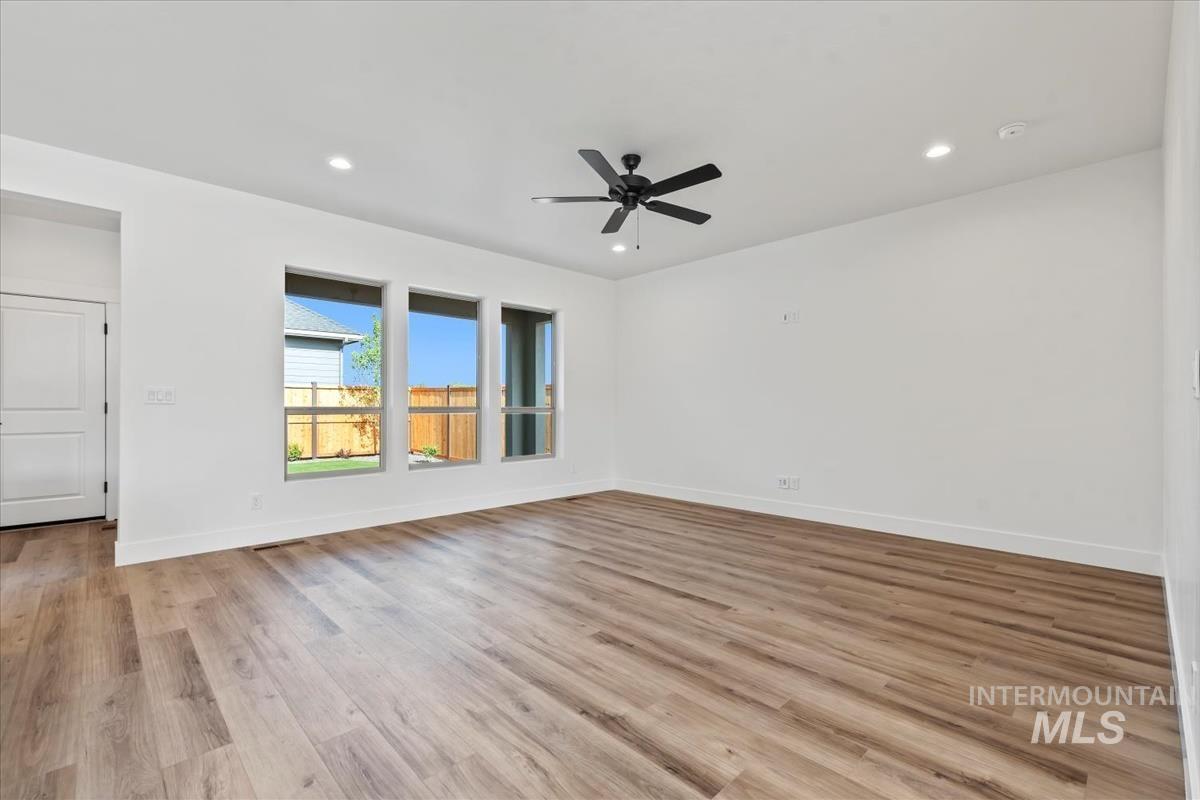 11201 S Corballis Ln, Kuna, Idaho 83634, 3 Bedrooms, 2 Bathrooms, Residential For Sale, Price $459,880,MLS 98961714