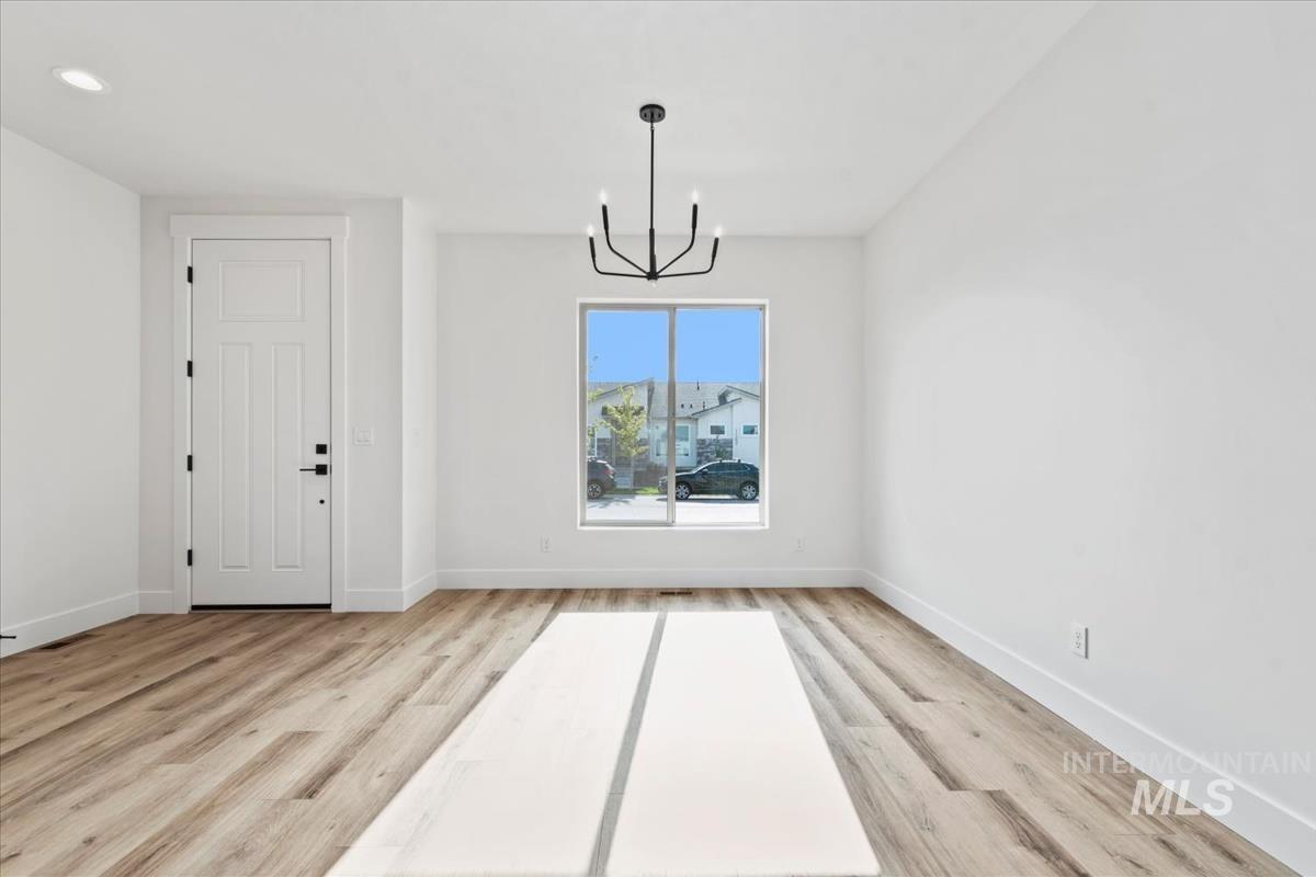 11201 S Corballis Ln, Kuna, Idaho 83634, 3 Bedrooms, 2 Bathrooms, Residential For Sale, Price $459,880,MLS 98961714