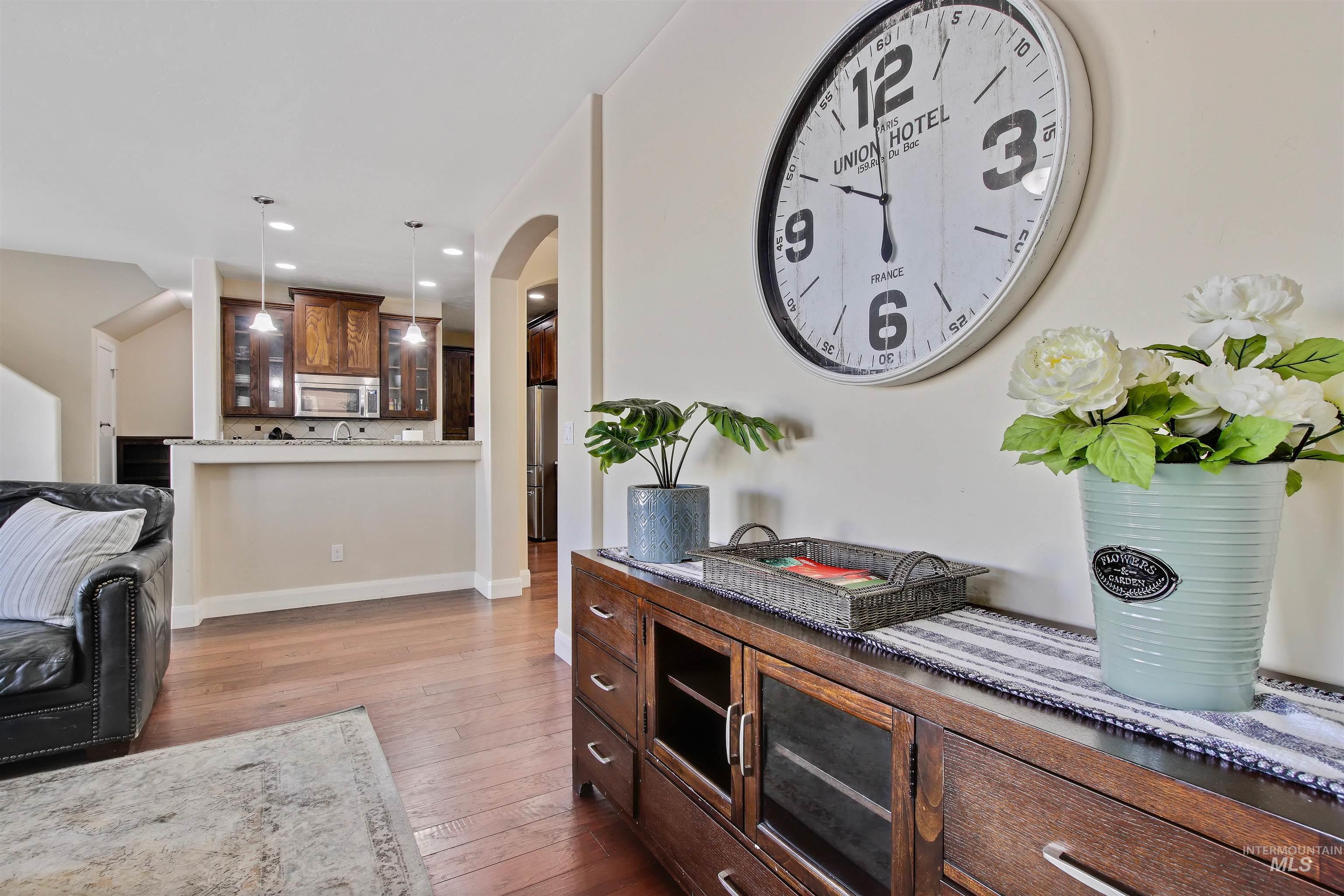 4631 N Adale Ave, Meridian, Idaho 83646, 5 Bedrooms, 3 Bathrooms, Residential For Sale, Price $569,900,MLS 98961717