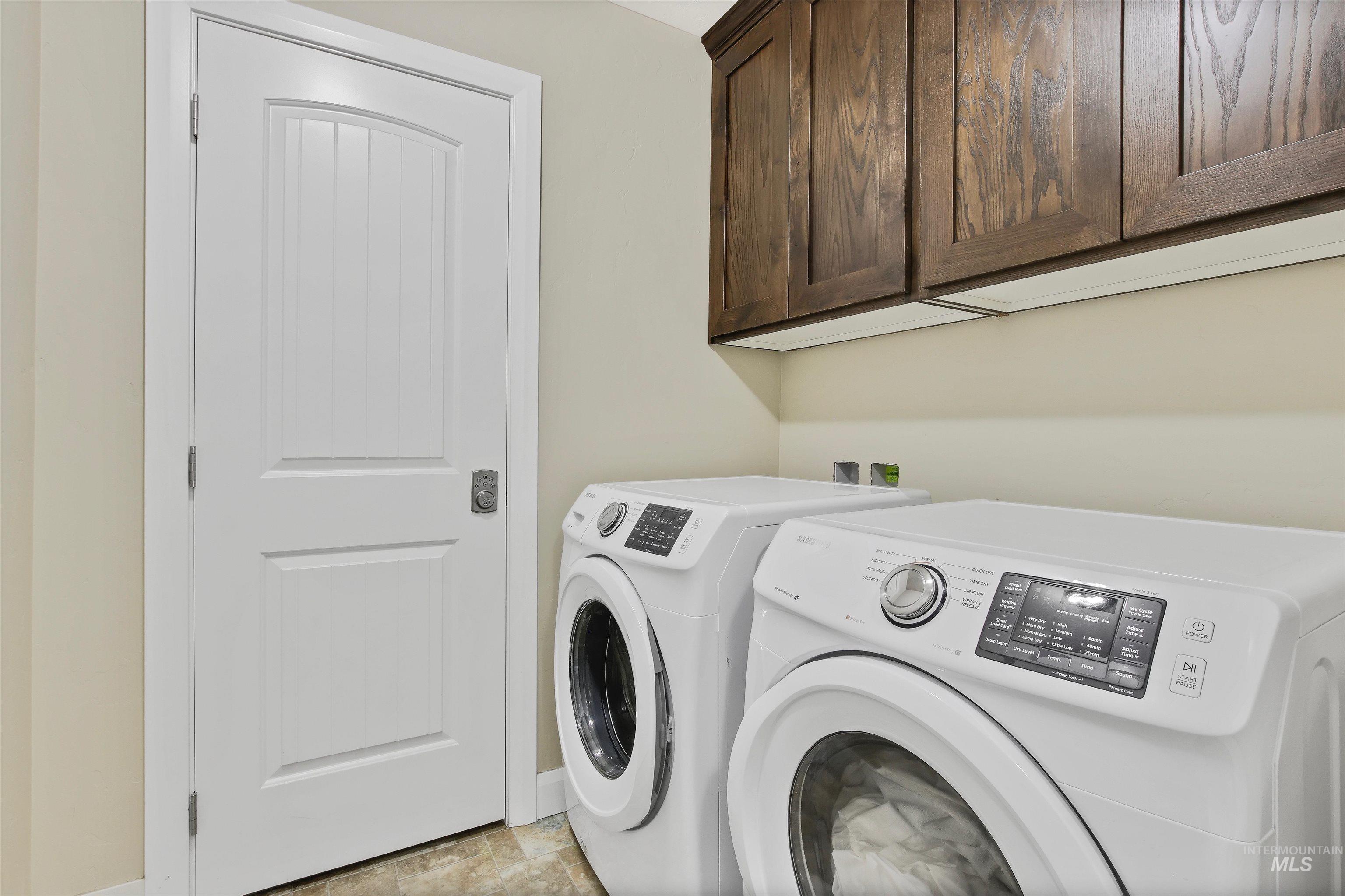 4631 N Adale Ave, Meridian, Idaho 83646, 5 Bedrooms, 3 Bathrooms, Residential For Sale, Price $569,900,MLS 98961717