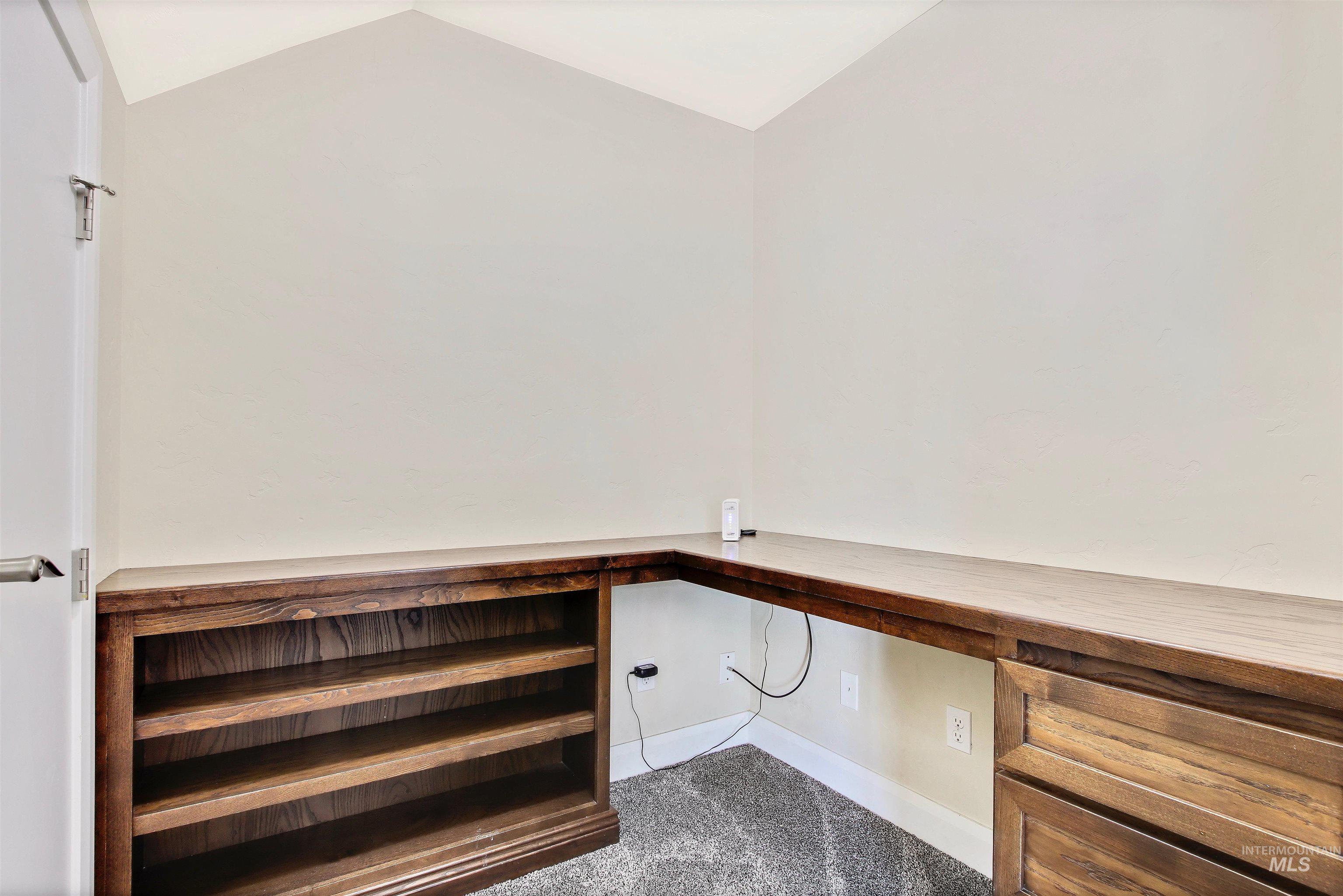 4631 N Adale Ave, Meridian, Idaho 83646, 5 Bedrooms, 3 Bathrooms, Residential For Sale, Price $569,900,MLS 98961717