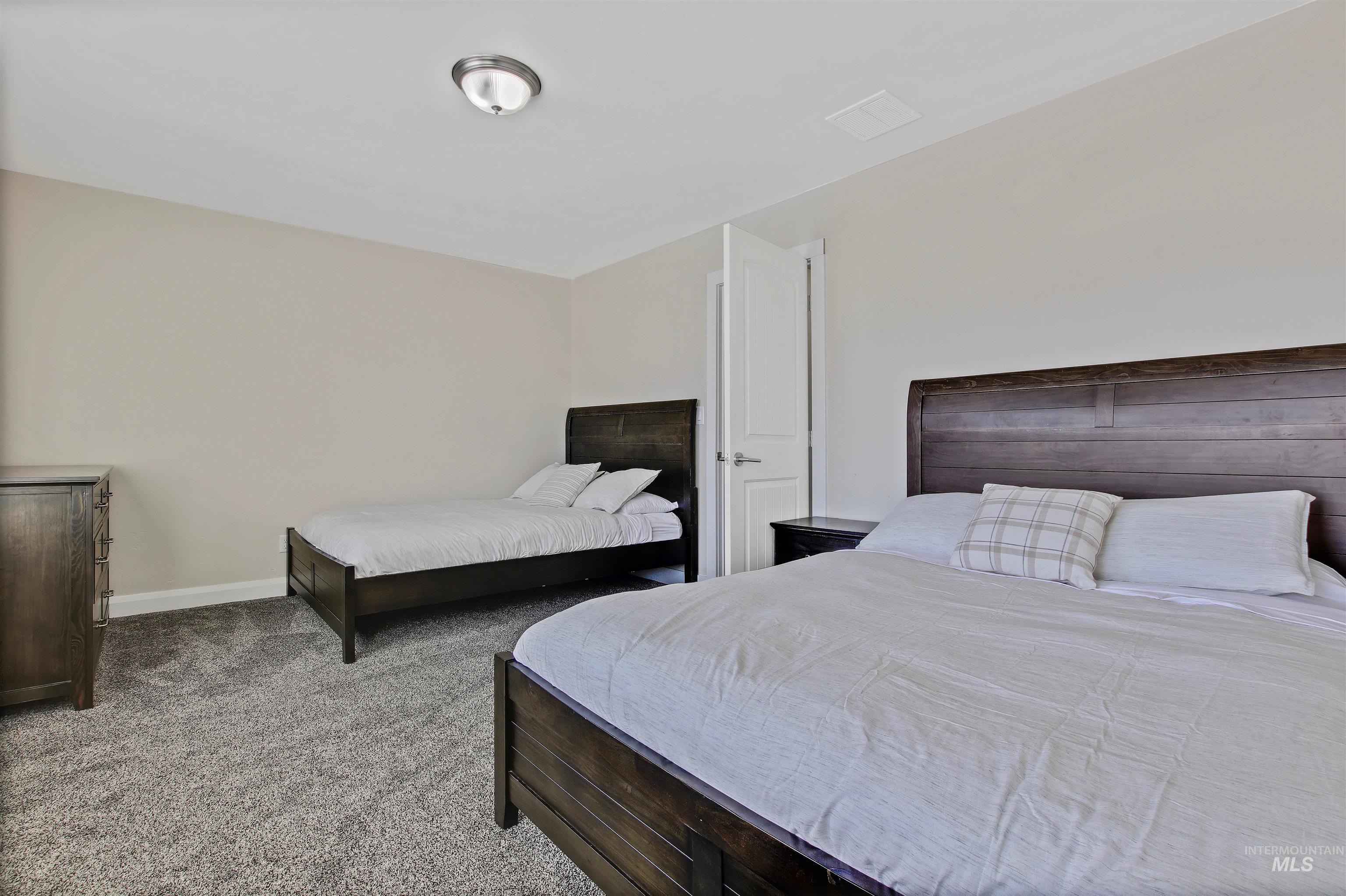 4631 N Adale Ave, Meridian, Idaho 83646, 5 Bedrooms, 3 Bathrooms, Residential For Sale, Price $569,900,MLS 98961717