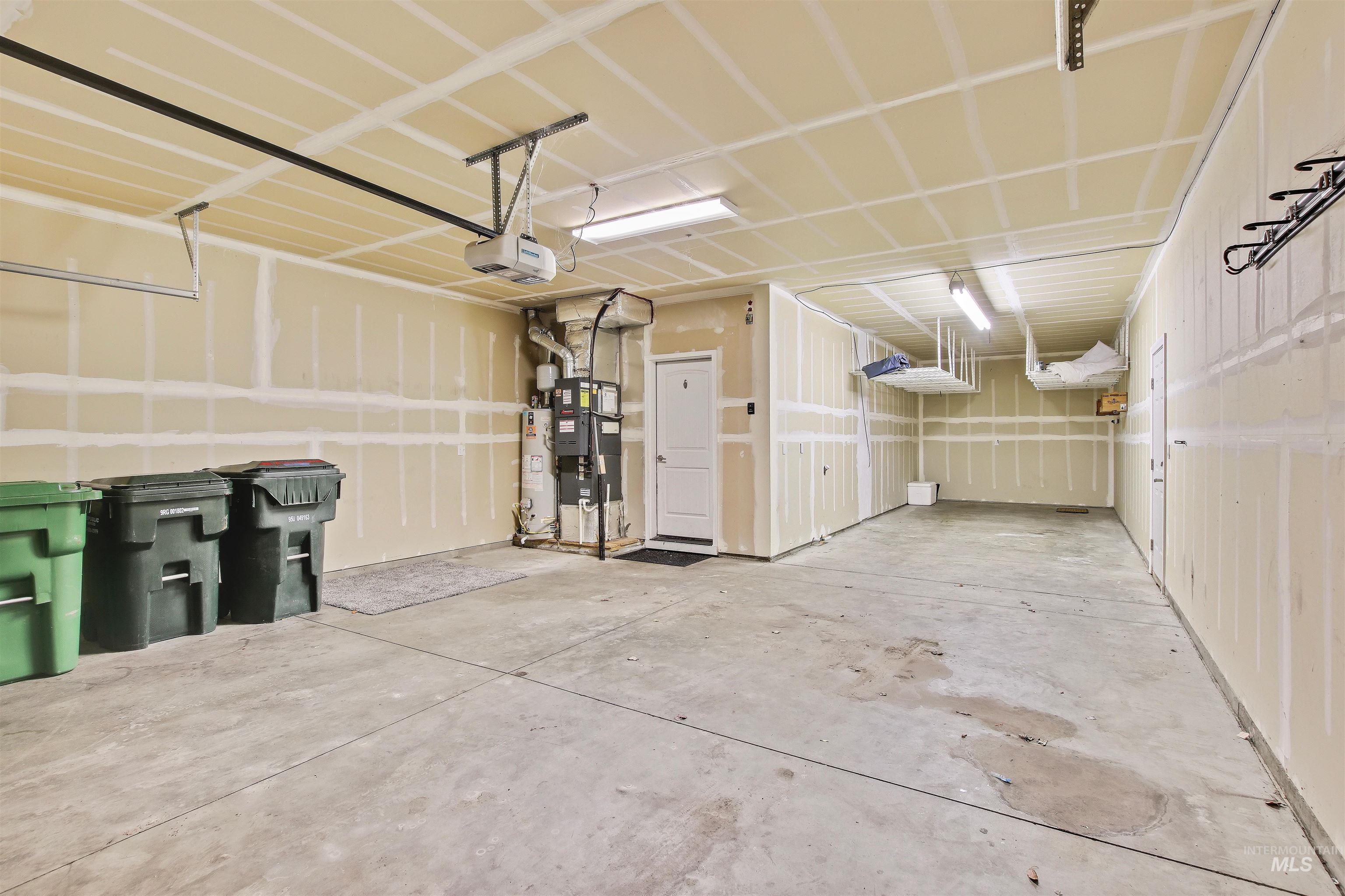 4631 N Adale Ave, Meridian, Idaho 83646, 5 Bedrooms, 3 Bathrooms, Residential For Sale, Price $569,900,MLS 98961717