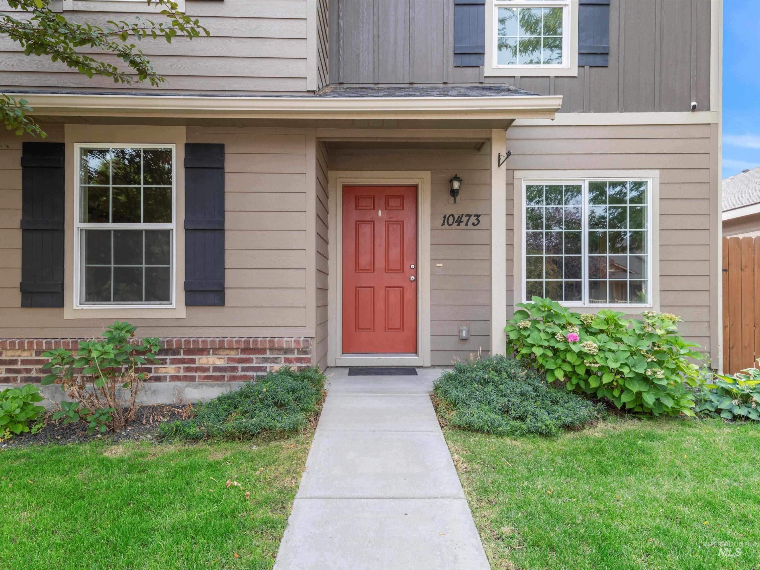 10473 W Jerry Peak St, Boise, Idaho 83709, 3 Bedrooms, 2.5 Bathrooms, Residential For Sale, Price $424,000,MLS 98961726