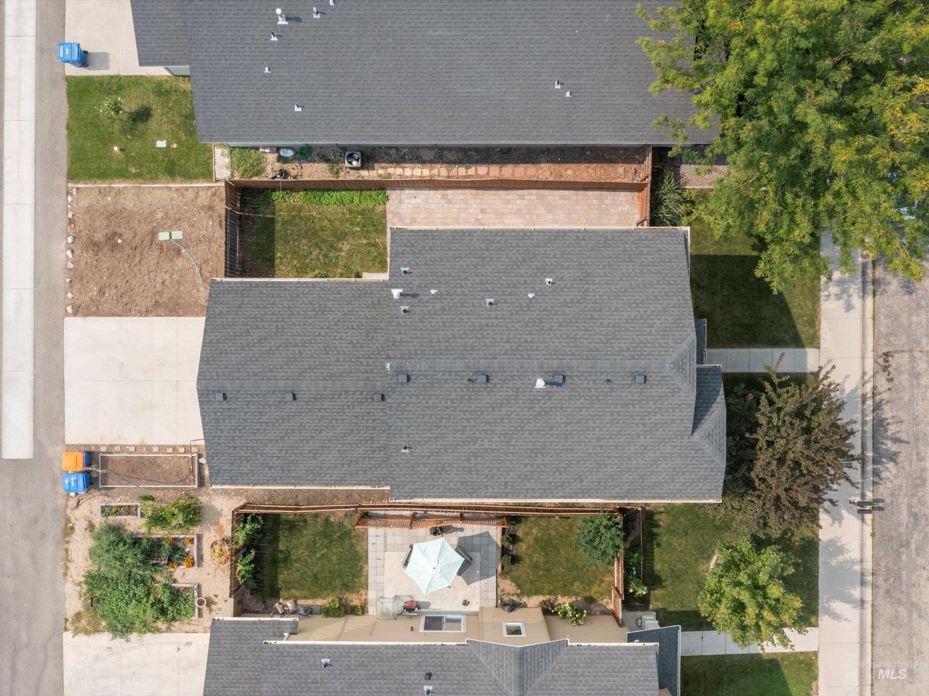 10473 W Jerry Peak St, Boise, Idaho 83709, 3 Bedrooms, 2.5 Bathrooms, Residential For Sale, Price $424,000,MLS 98961726