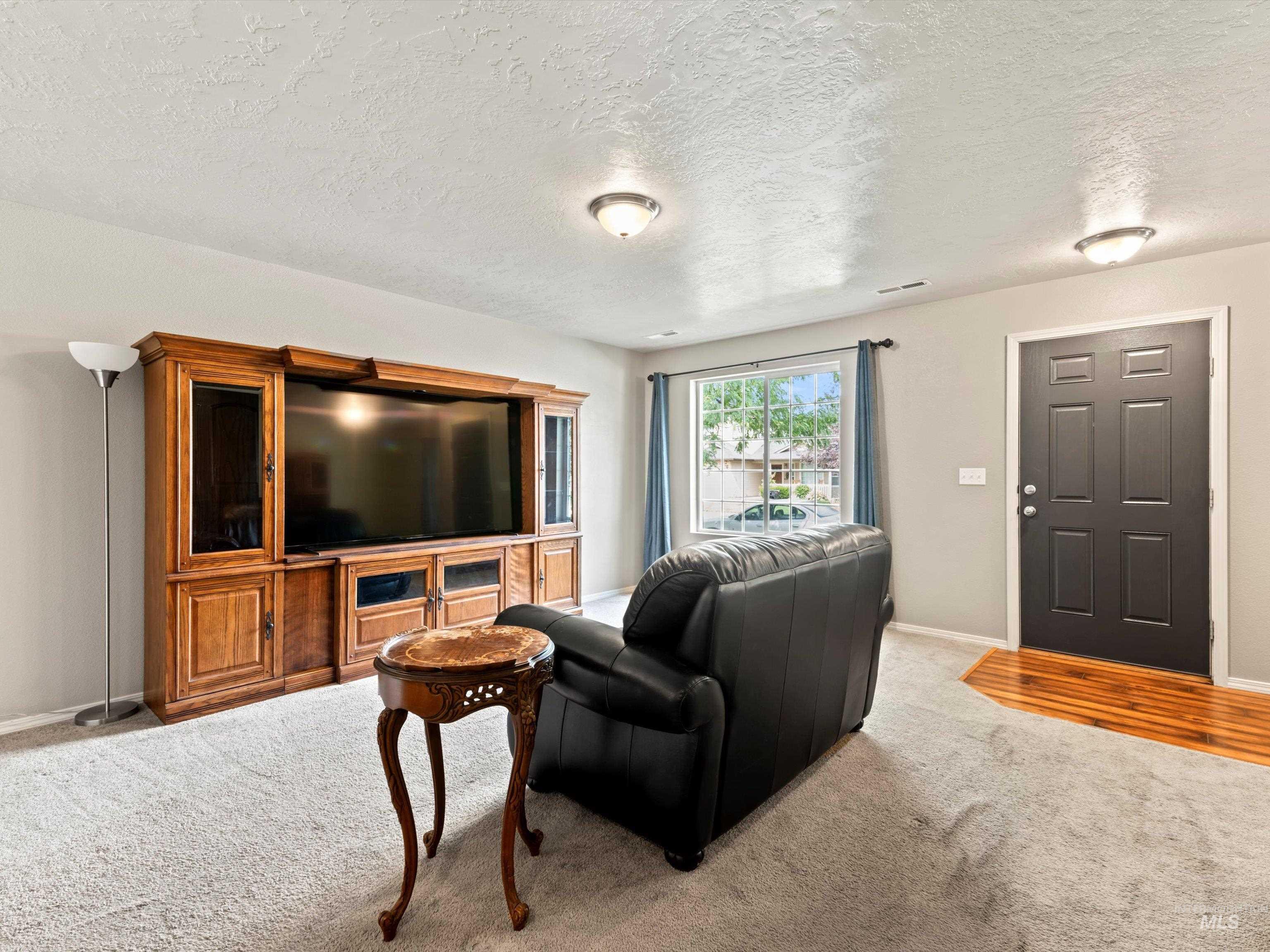 10473 W Jerry Peak St, Boise, Idaho 83709, 3 Bedrooms, 2.5 Bathrooms, Residential For Sale, Price $424,000,MLS 98961726