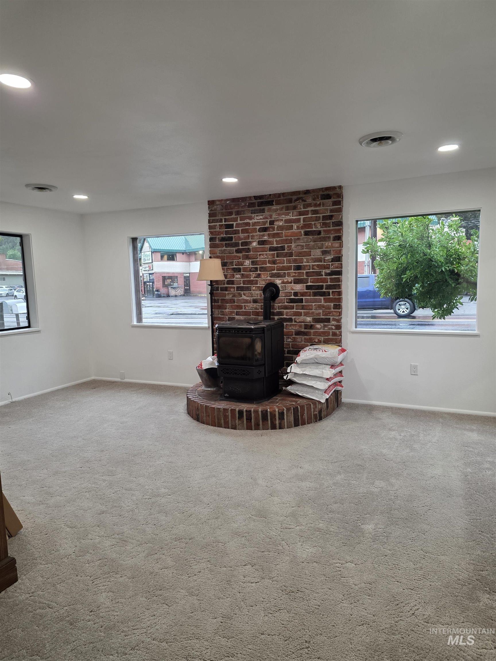 1155 Michigan Avenue, Orofino, Idaho 83544, 3 Bedrooms, 1.5 Bathrooms, Residential For Sale, Price $399,000,MLS 98961745