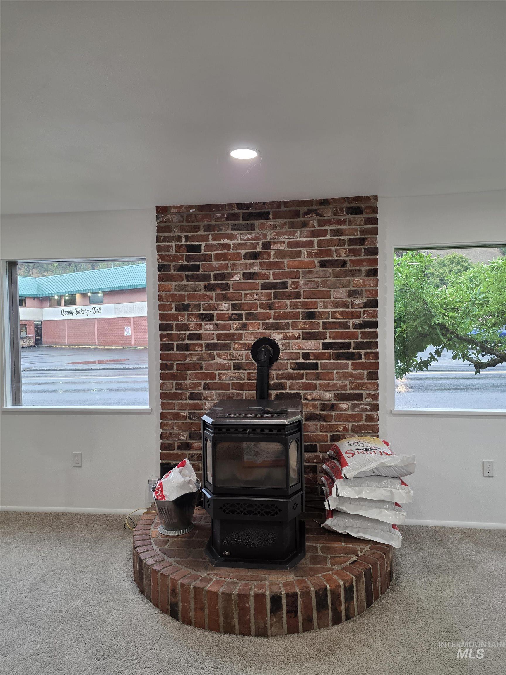 1155 Michigan Avenue, Orofino, Idaho 83544, 3 Bedrooms, 1.5 Bathrooms, Residential For Sale, Price $399,000,MLS 98961745