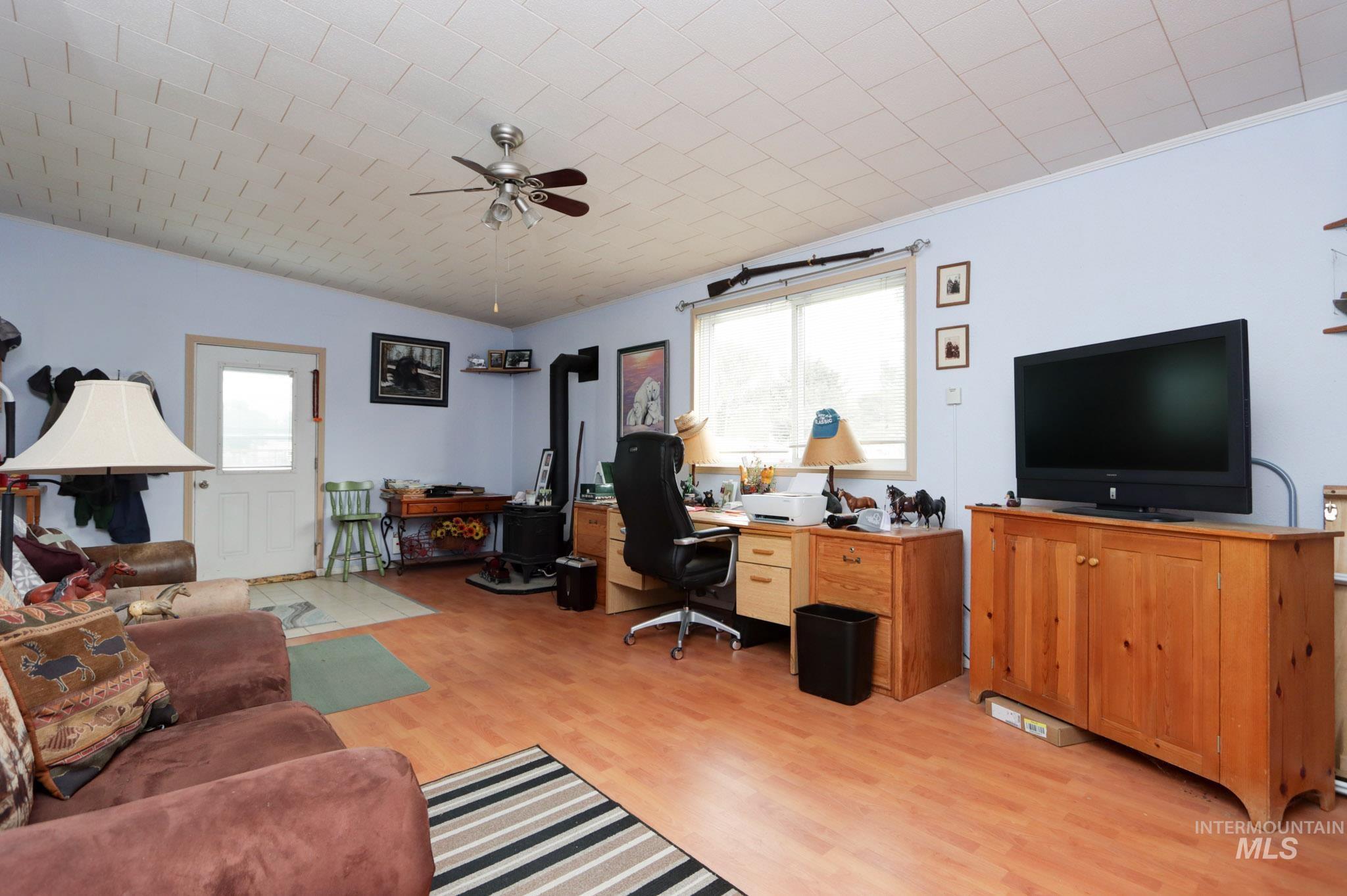 1424 Mill Rd, Emmett, Idaho 83617, 3 Bedrooms, 1 Bathroom, Residential For Sale, Price $450,000,MLS 98961746