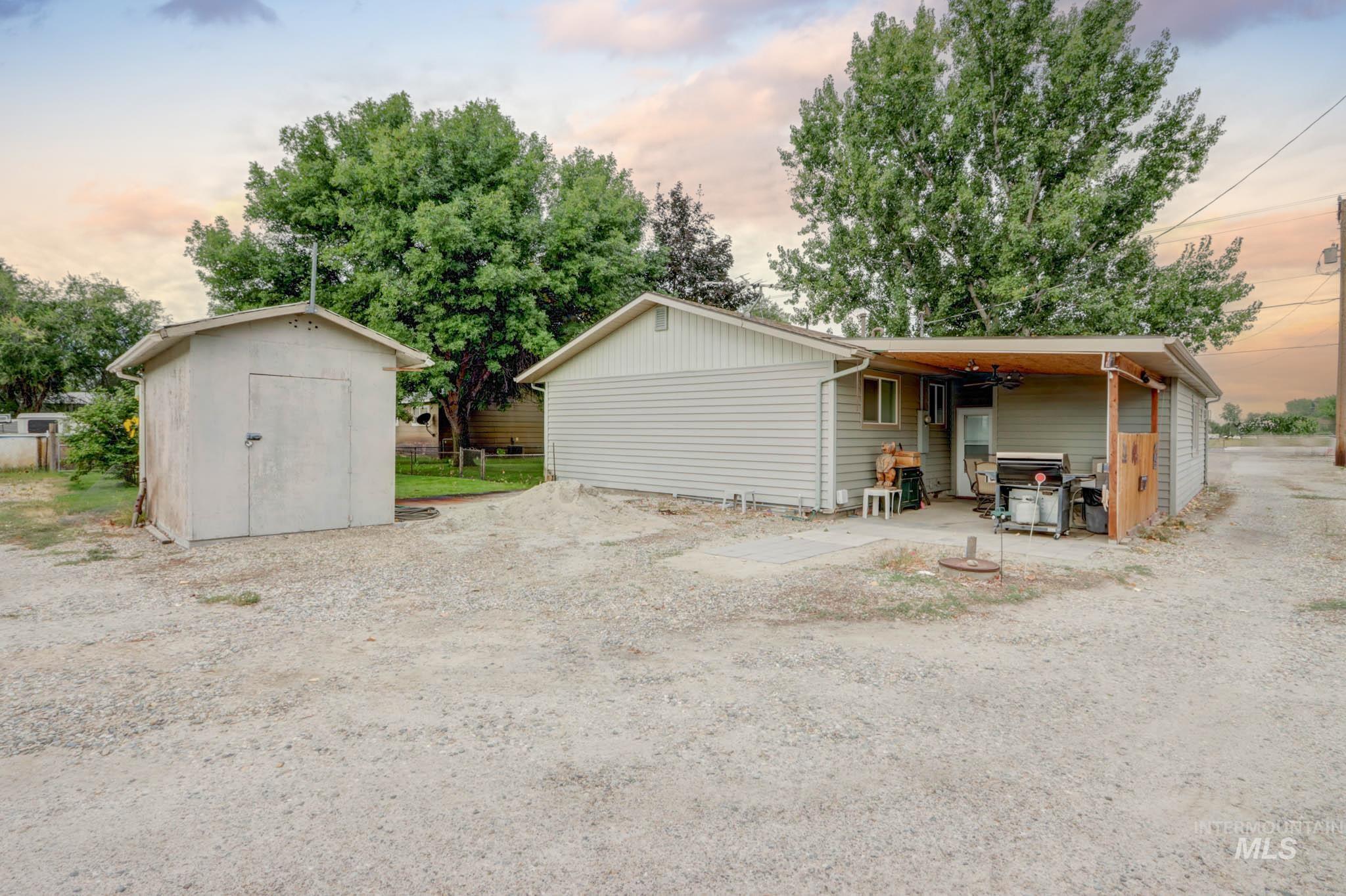 1424 Mill Rd, Emmett, Idaho 83617, 3 Bedrooms, 1 Bathroom, Residential For Sale, Price $450,000,MLS 98961746