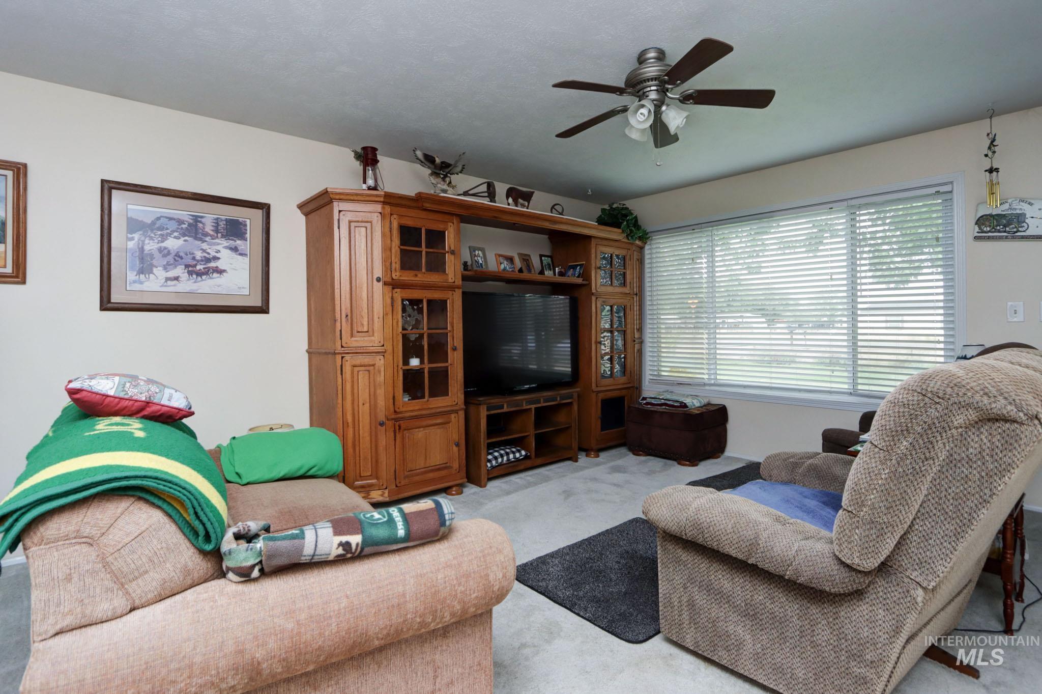 1424 Mill Rd, Emmett, Idaho 83617, 3 Bedrooms, 1 Bathroom, Residential For Sale, Price $450,000,MLS 98961746