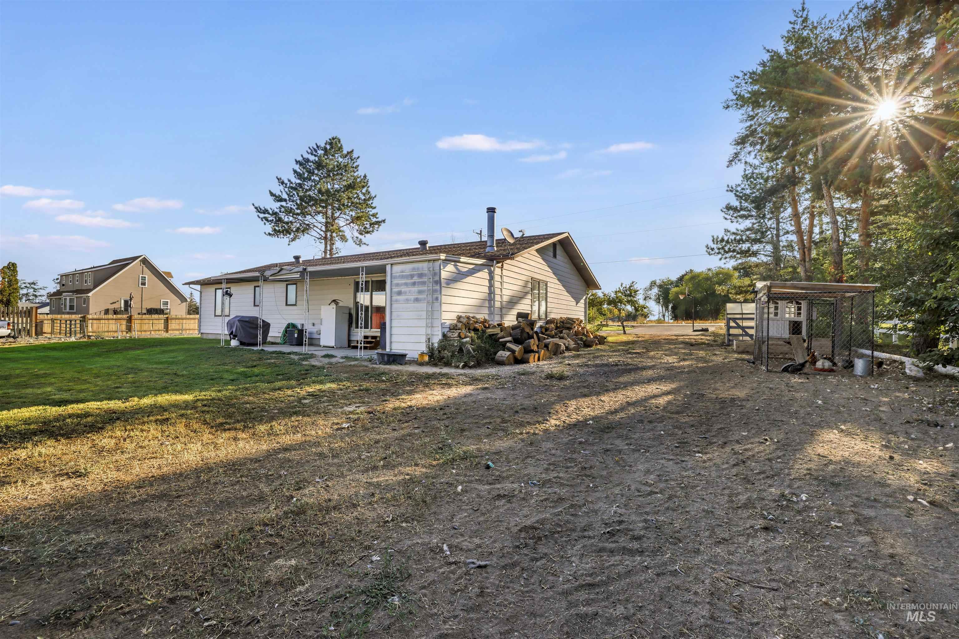 1120 S Stevens Street, Filer, Idaho 83328, 3 Bedrooms, 2 Bathrooms, Residential For Sale, Price $465,000,MLS 98961753