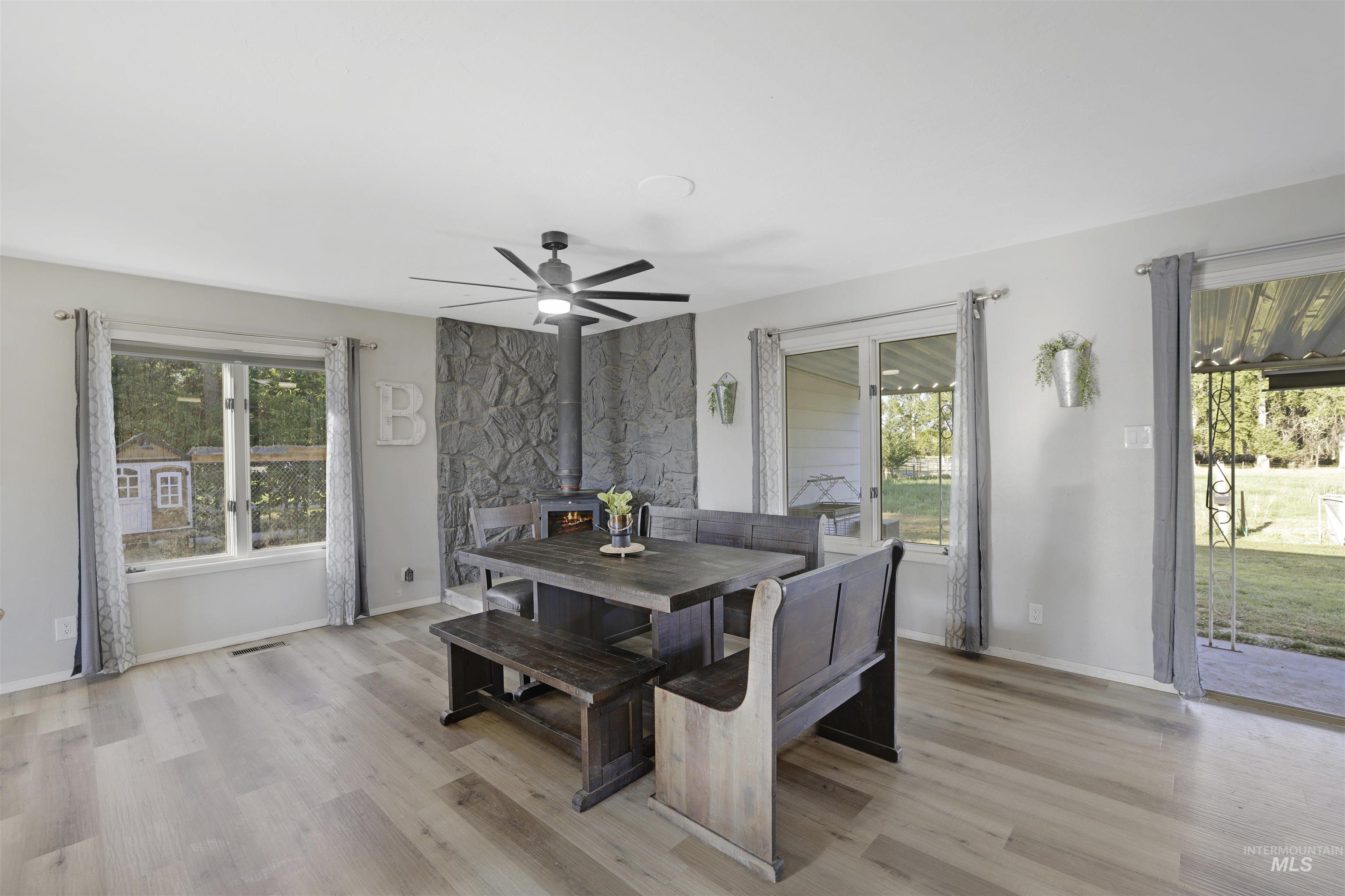 1120 S Stevens Street, Filer, Idaho 83328, 3 Bedrooms, 2 Bathrooms, Residential For Sale, Price $465,000,MLS 98961753