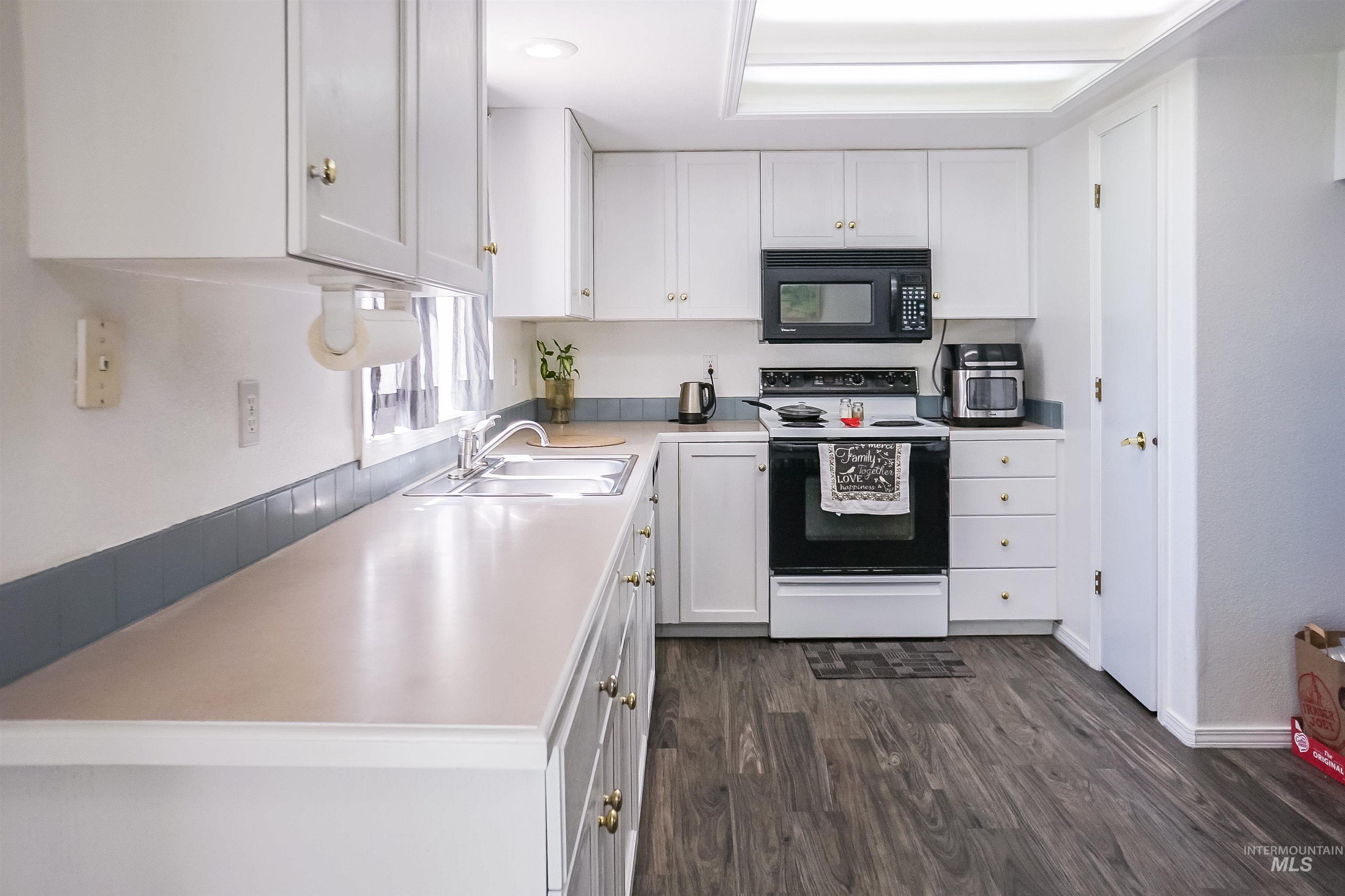 2019 W Snyder Dr, Meridian, Idaho 83642, 3 Bedrooms, 2 Bathrooms, Residential For Sale, Price $389,900,MLS 98961759