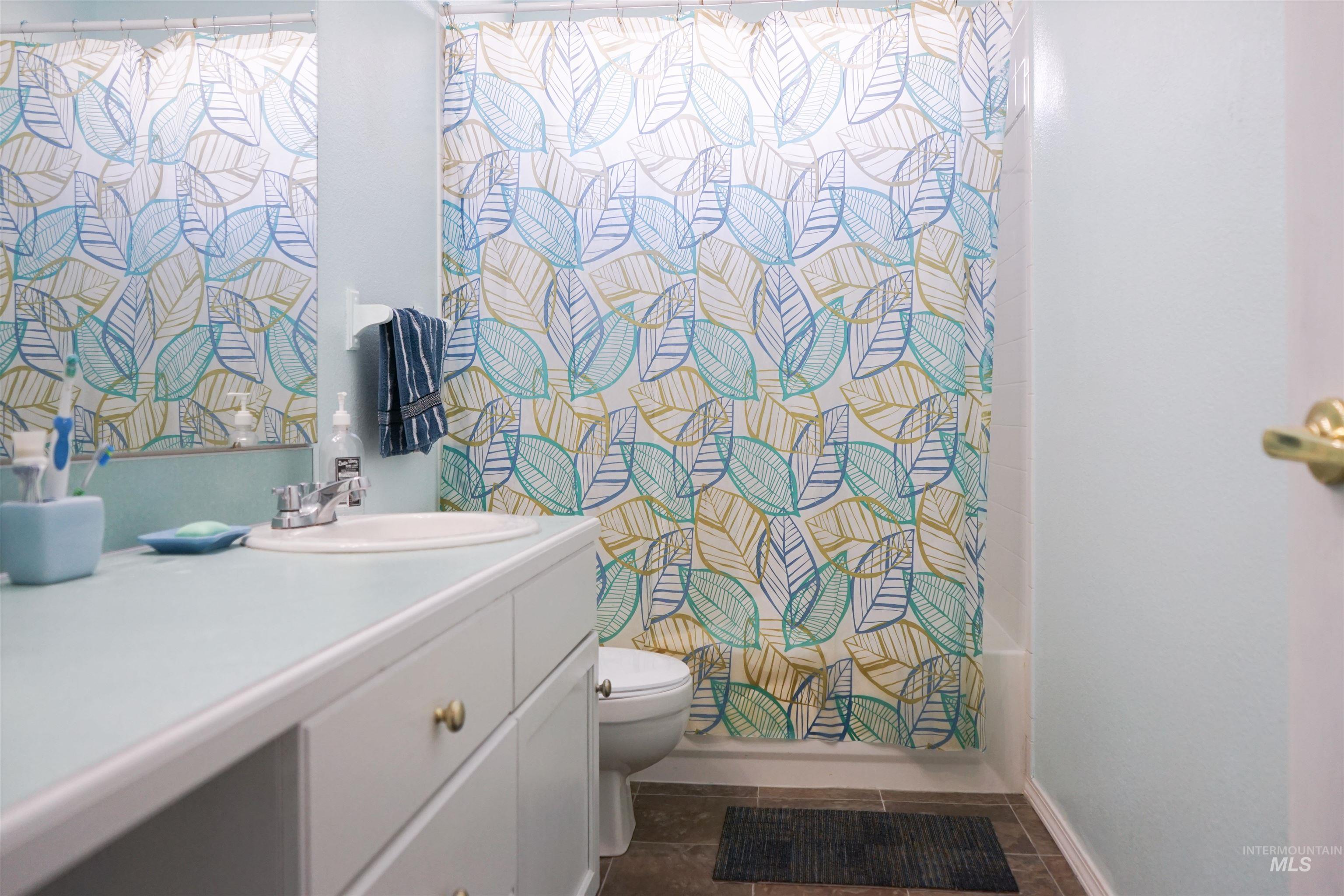 2019 W Snyder Dr, Meridian, Idaho 83642, 3 Bedrooms, 2 Bathrooms, Residential For Sale, Price $389,900,MLS 98961759