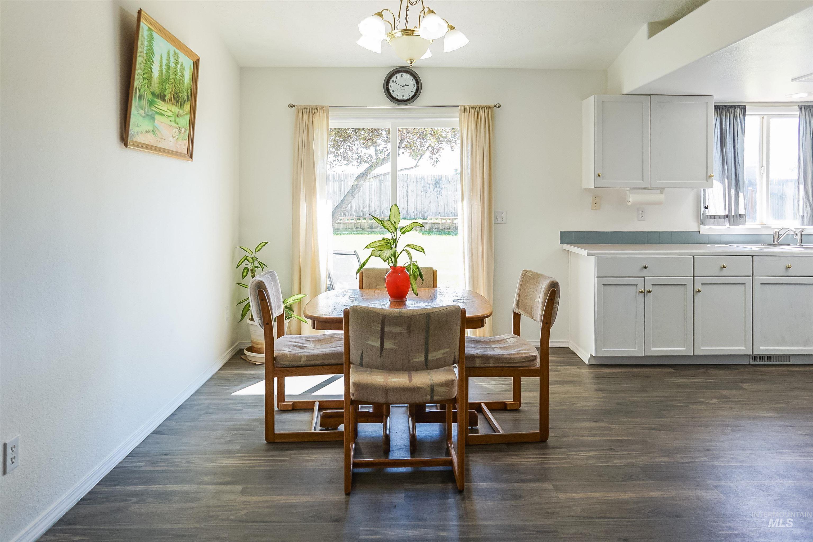 2019 W Snyder Dr, Meridian, Idaho 83642, 3 Bedrooms, 2 Bathrooms, Residential For Sale, Price $389,900,MLS 98961759